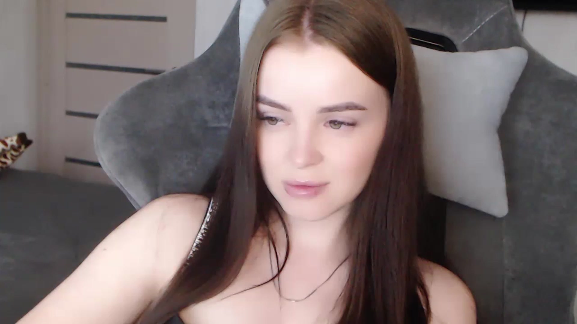Gallery image thumbnail from BitsyMia's myfreecams stream on, 08/04/2023, 05:20 image 19 of 20