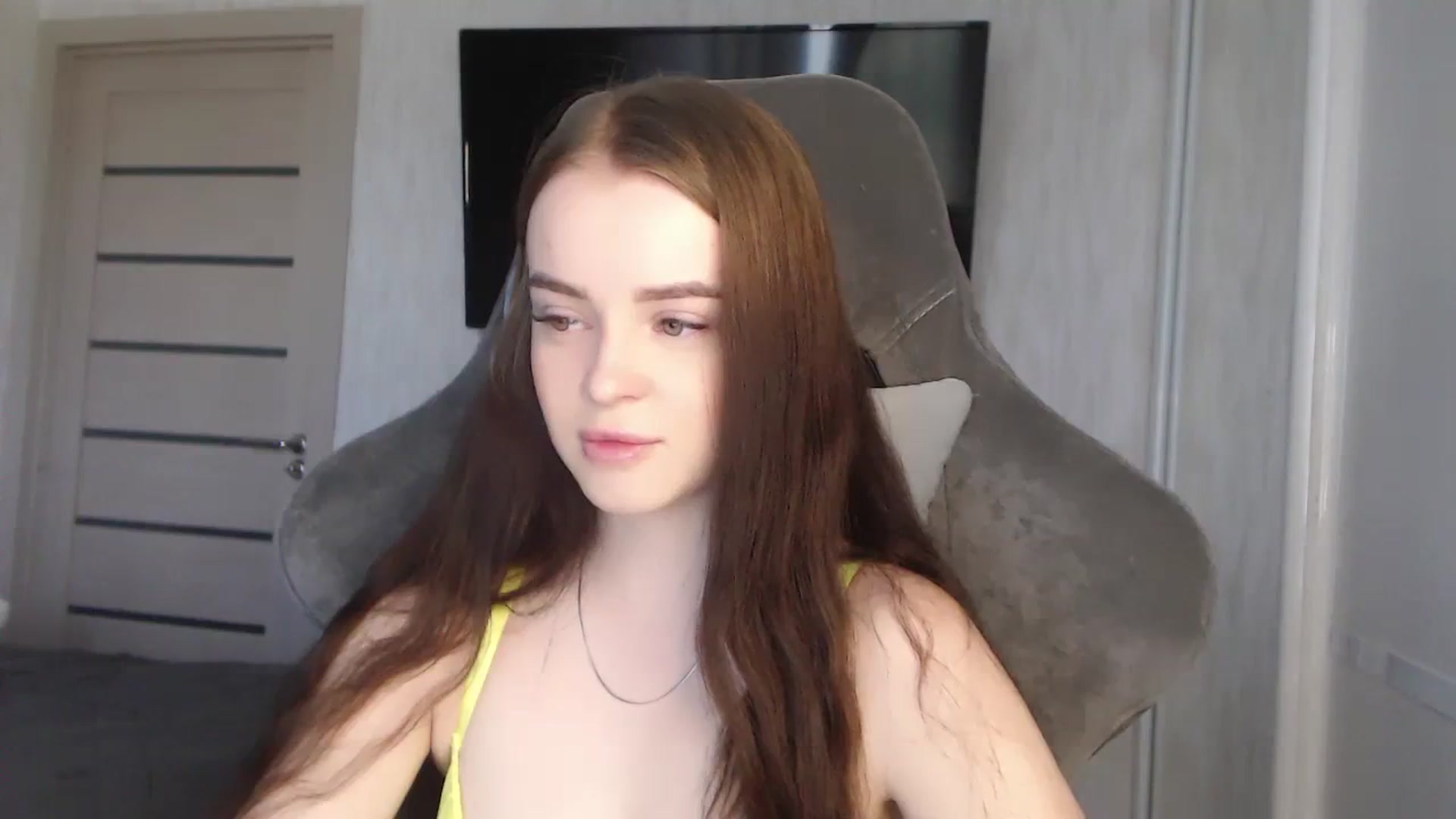 Gallery image thumbnail from BitsyMia's myfreecams stream on, 08/07/2023, 05:50 image 6 of 20