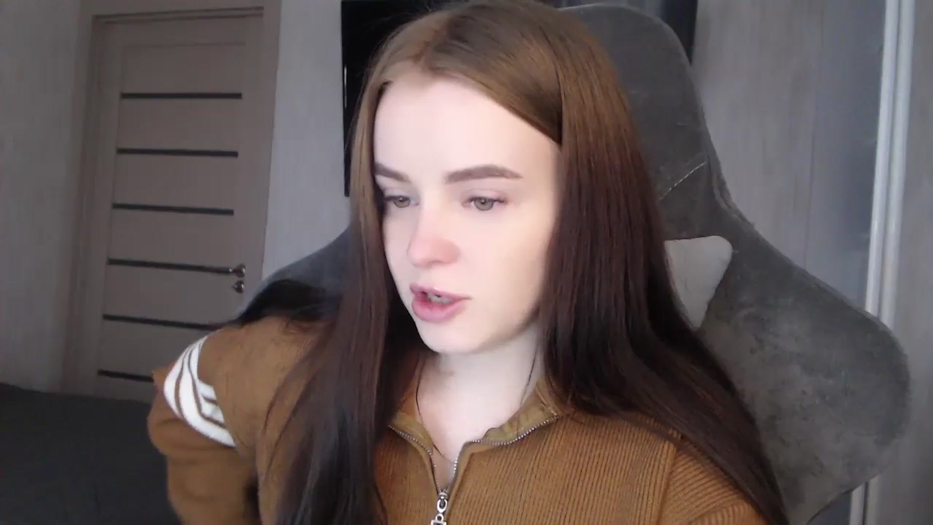 Gallery image thumbnail from BitsyMia's myfreecams stream on, 08/15/2023, 04:39 image 18 of 20