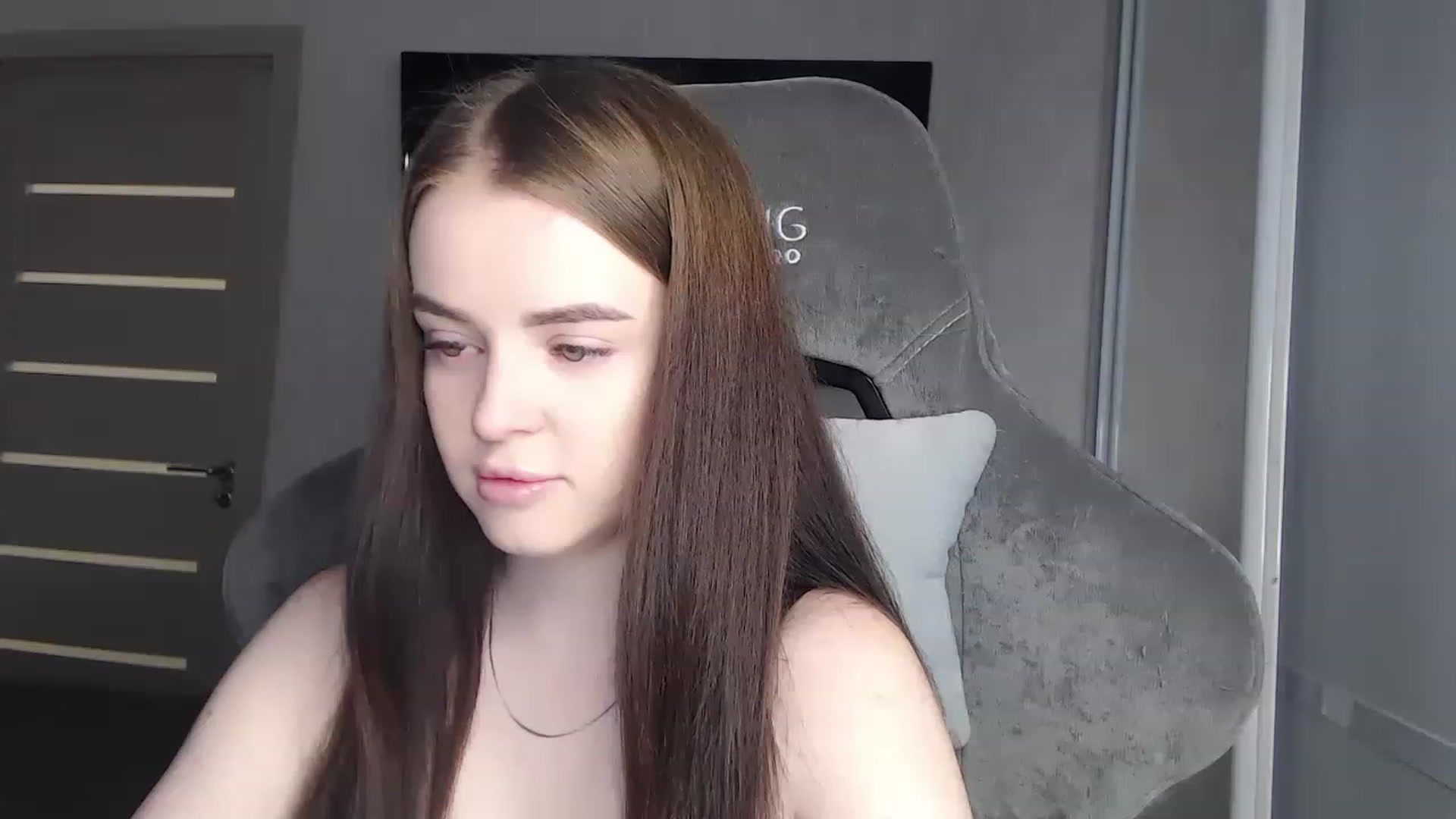 Gallery image thumbnail from BitsyMia's myfreecams stream on, 08/16/2023, 04:50 image 4 of 20