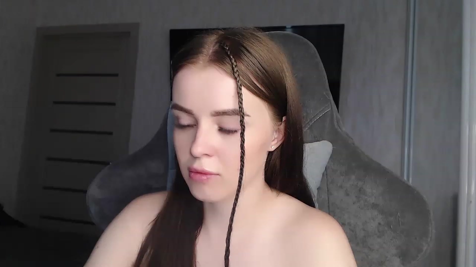 Gallery image thumbnail from BitsyMia's myfreecams stream on, 08/26/2023, 06:05 image 17 of 20