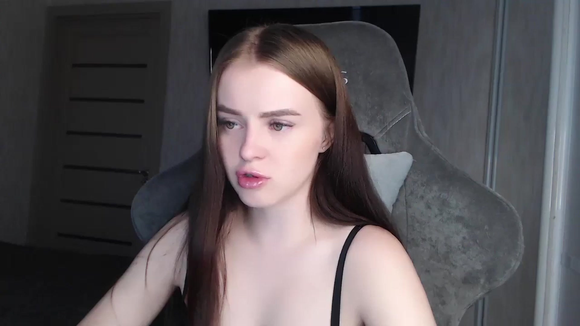 Gallery image thumbnail from BitsyMia's myfreecams stream on, 08/28/2023, 05:37 image 2 of 20