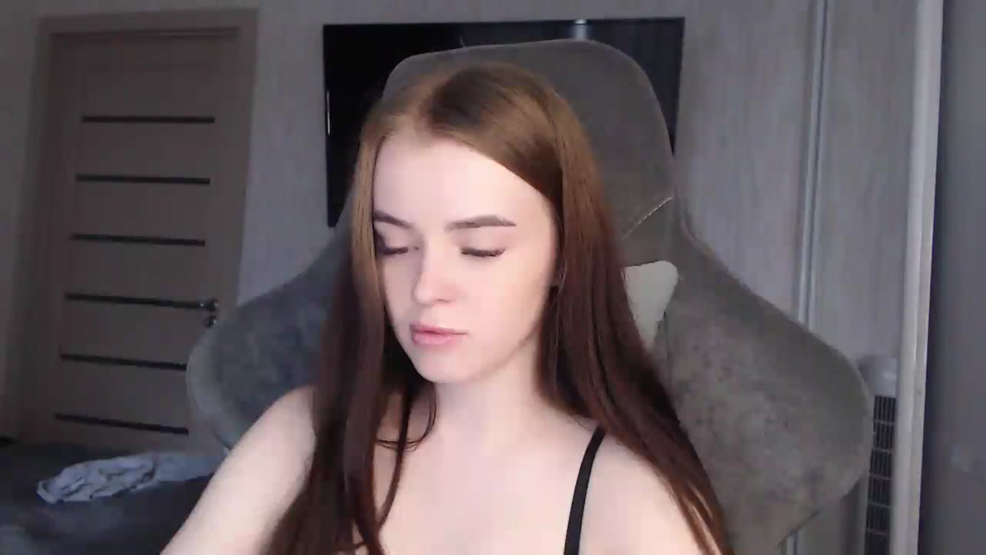 Gallery image thumbnail from BitsyMia's myfreecams stream on, 09/04/2023, 05:05 image 9 of 20