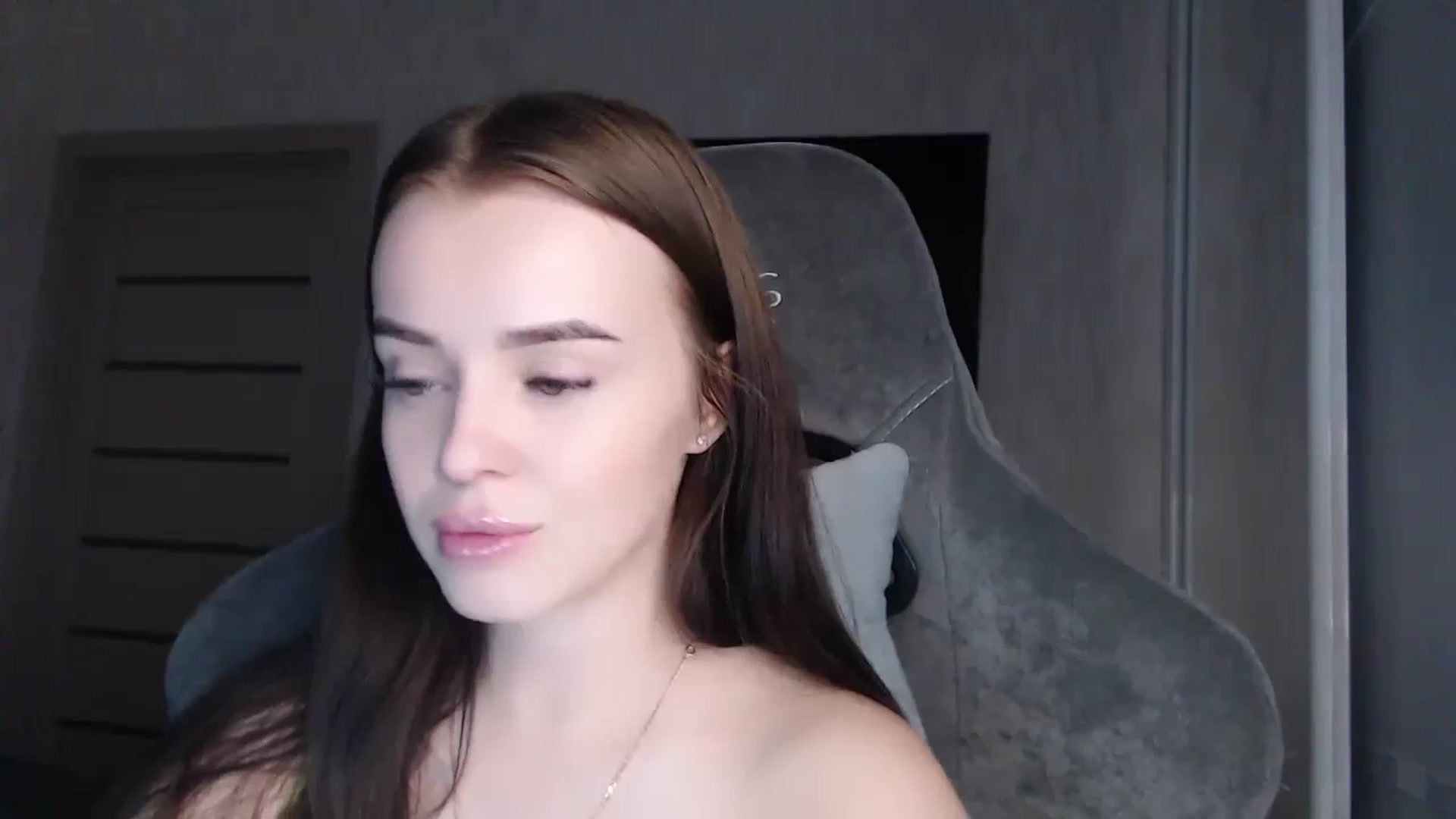 Gallery image thumbnail from BitsyMia's myfreecams stream on, 10/21/2023, 06:03 image 13 of 20