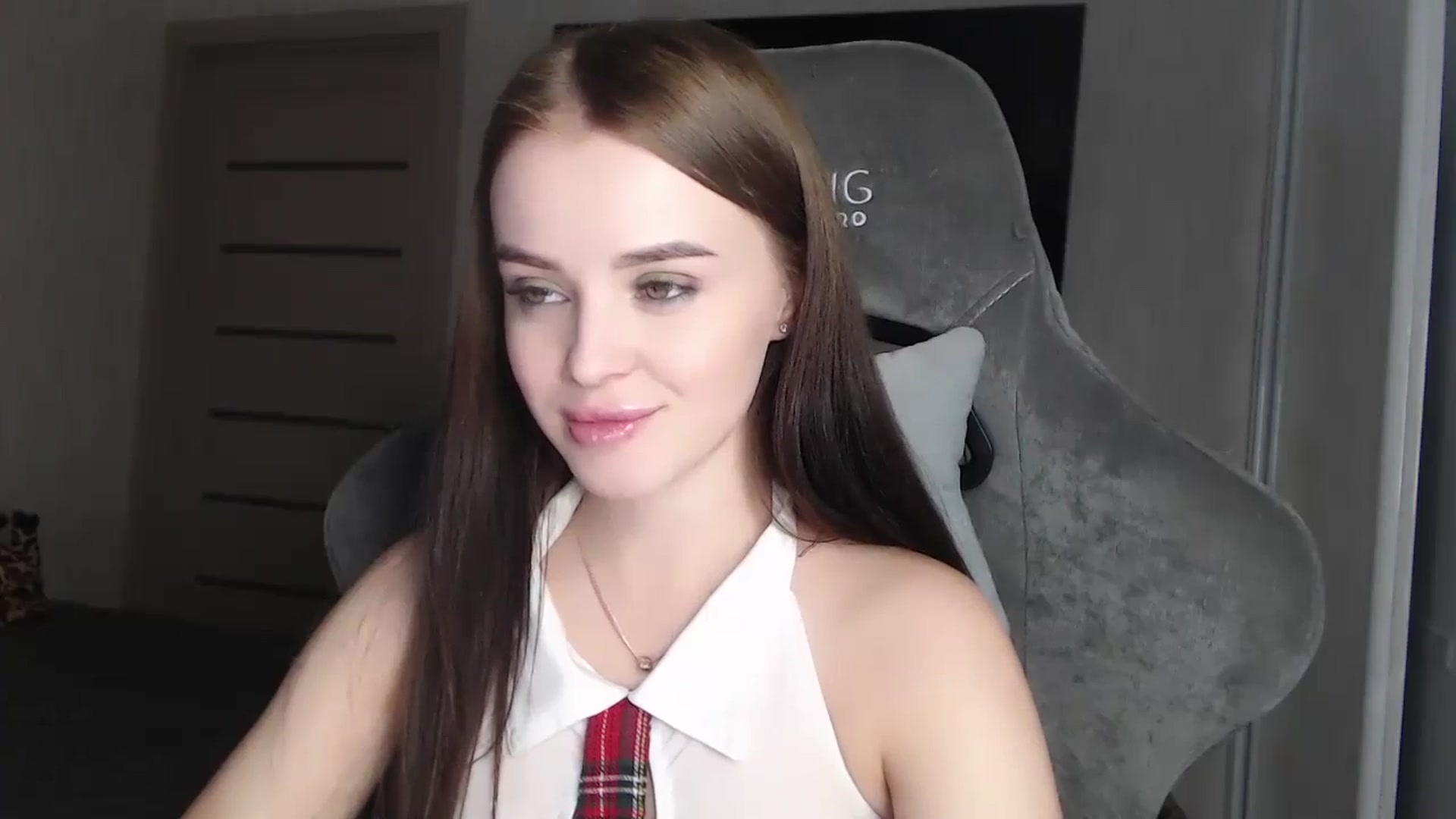 Gallery image thumbnail from BitsyMia's myfreecams stream on, 10/23/2023, 05:44 image 2 of 20