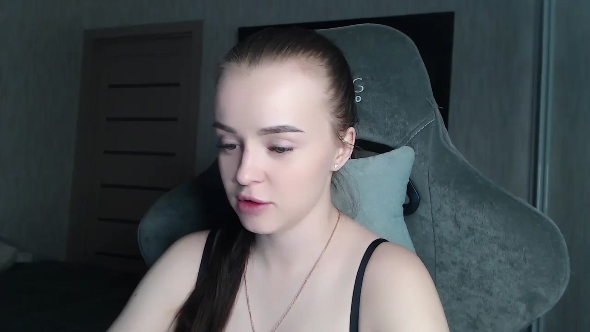 Gallery image thumbnail from BitsyMia's myfreecams stream on, 10/30/2023, 05:03 image 19 of 20