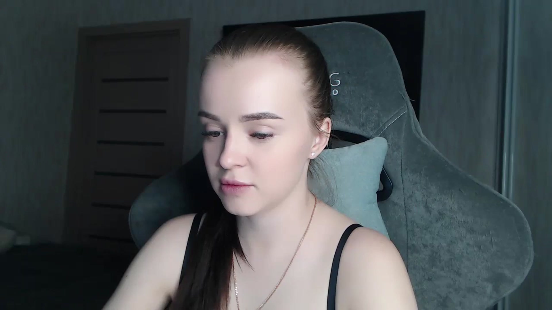 Gallery image thumbnail from BitsyMia's myfreecams stream on, 10/30/2023, 05:03 image 18 of 20