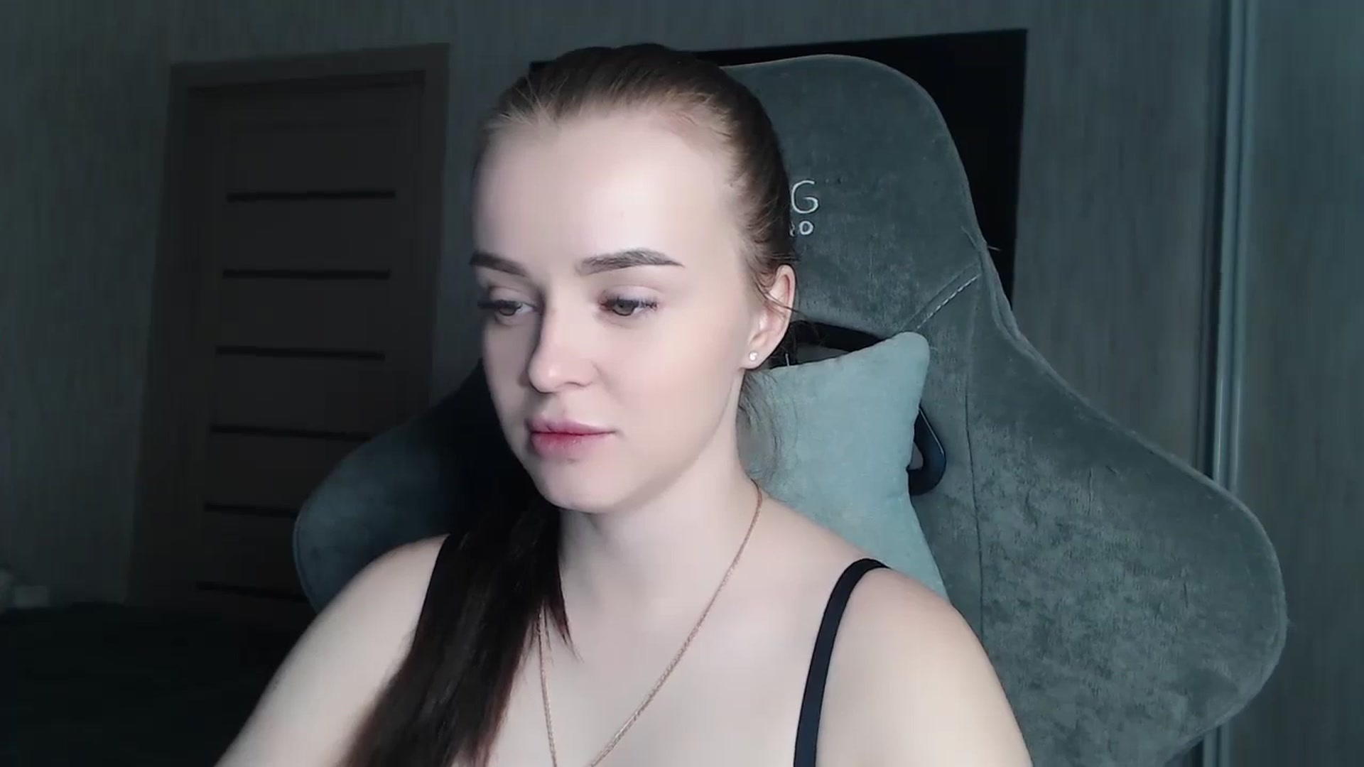 Gallery image thumbnail from BitsyMia's myfreecams stream on, 10/30/2023, 05:03 image 15 of 20