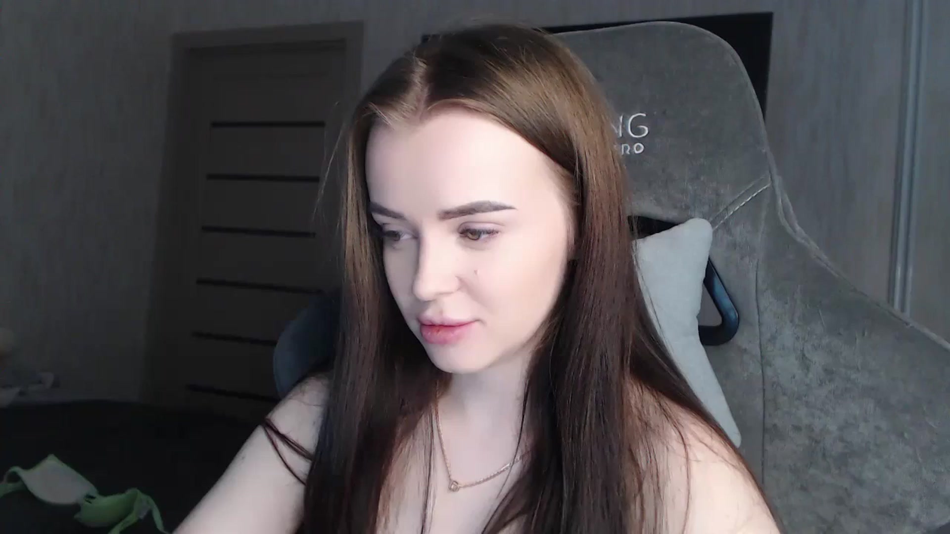 Gallery image thumbnail from BitsyMia's myfreecams stream on, 11/06/2023, 06:10 image 16 of 20