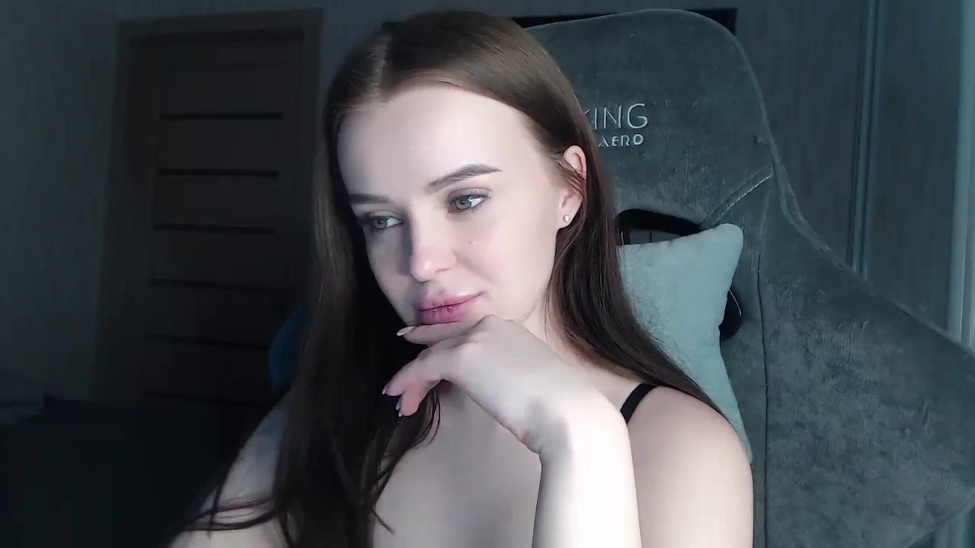 Gallery image thumbnail from BitsyMia's myfreecams stream on, 11/22/2023, 05:56 image 19 of 20