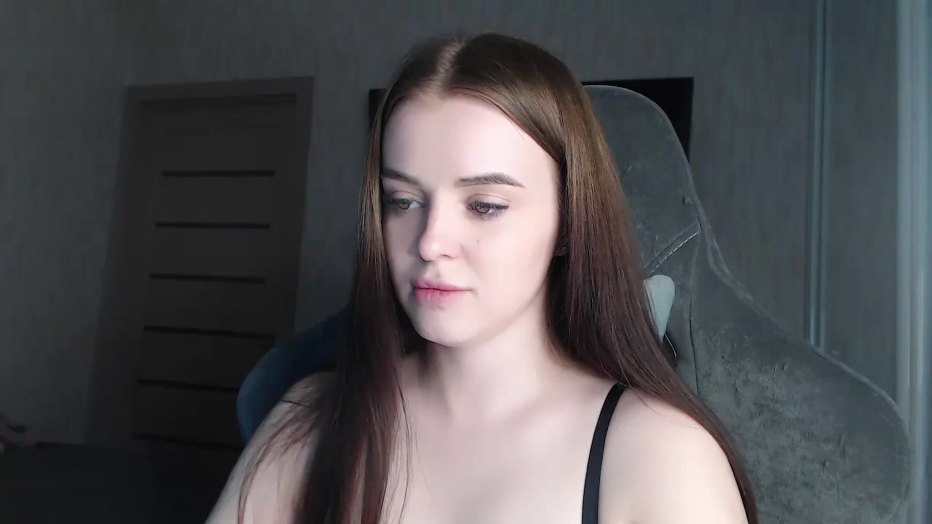 Gallery image thumbnail from BitsyMia's myfreecams stream on, 11/22/2023, 07:17 image 14 of 20