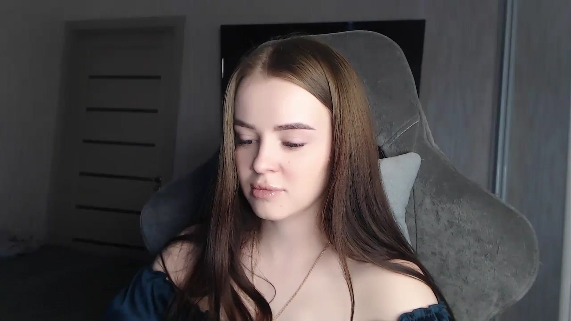 Gallery image thumbnail from BitsyMia's myfreecams stream on, 11/29/2023, 06:04 image 2 of 20