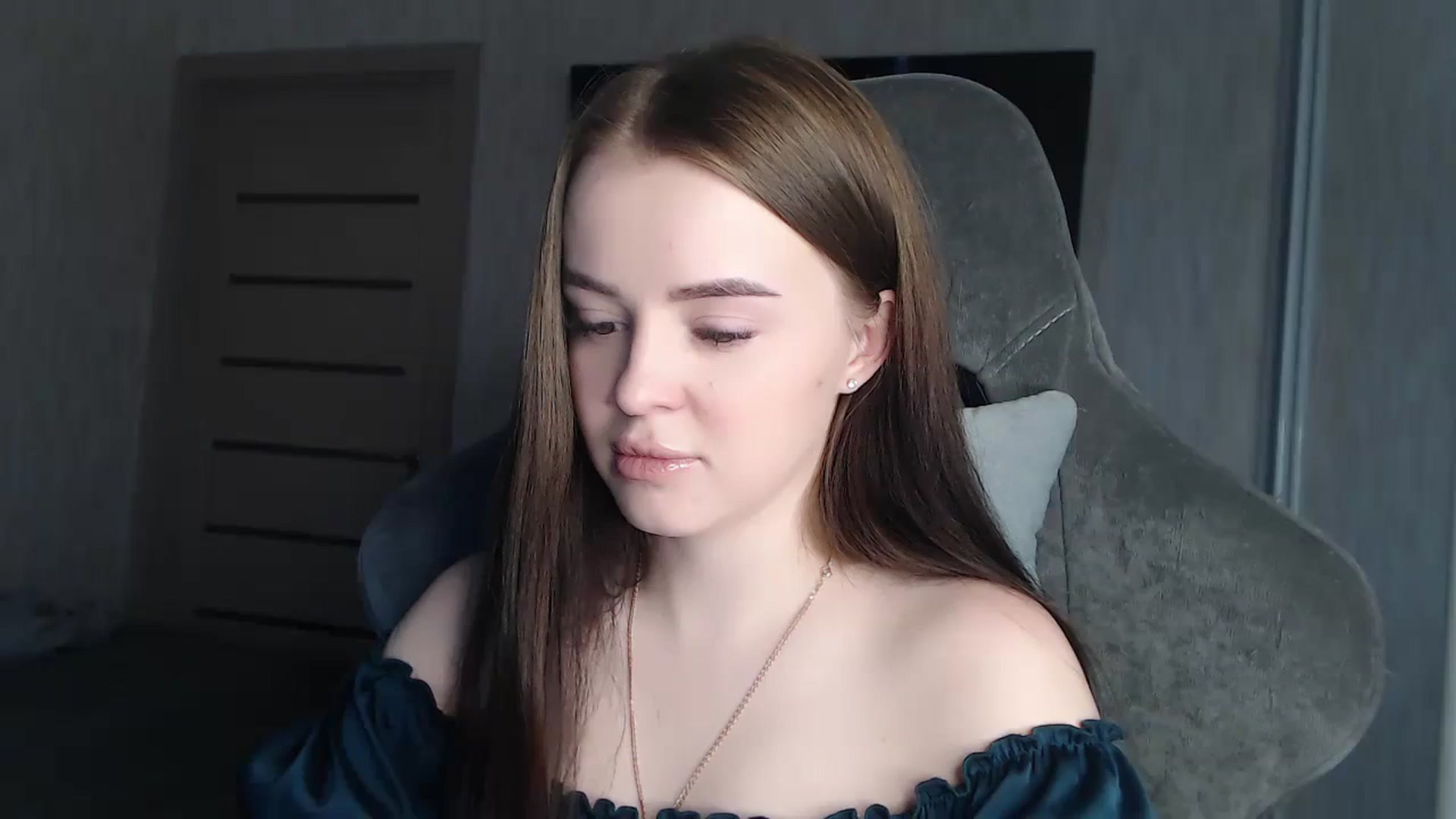 Gallery image thumbnail from BitsyMia's myfreecams stream on, 11/29/2023, 06:04 image 9 of 20