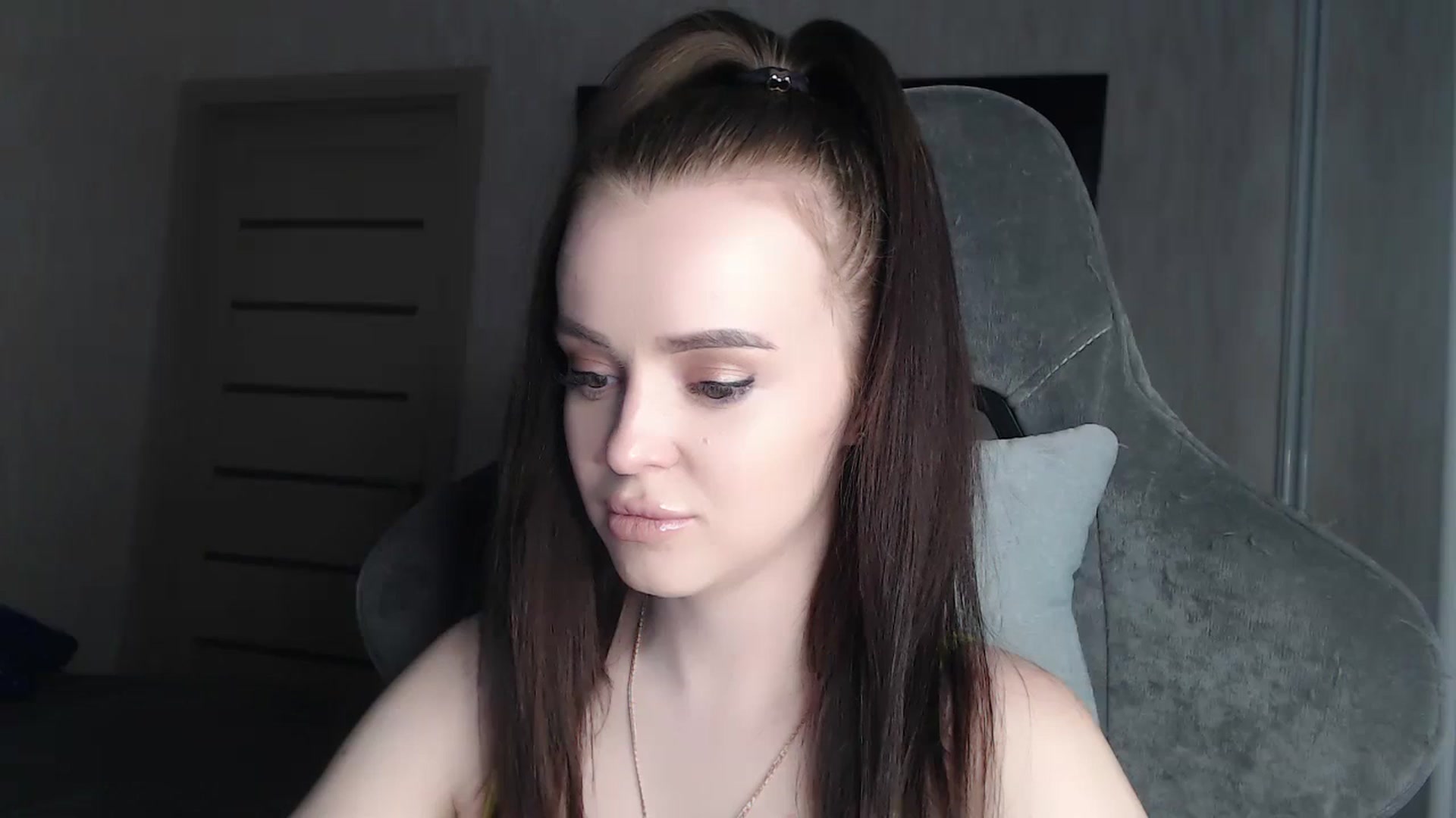 Gallery image thumbnail from BitsyMia's myfreecams stream on, 12/07/2023, 06:02 image 17 of 20