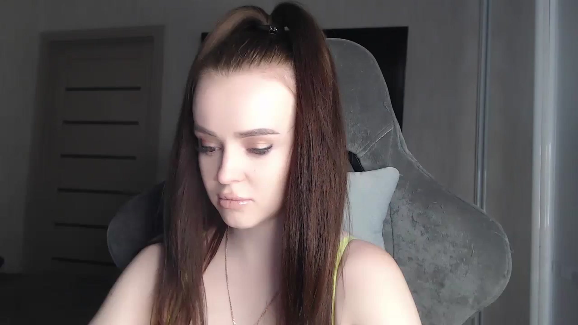 Gallery image thumbnail from BitsyMia's myfreecams stream on, 12/07/2023, 06:02 image 4 of 20