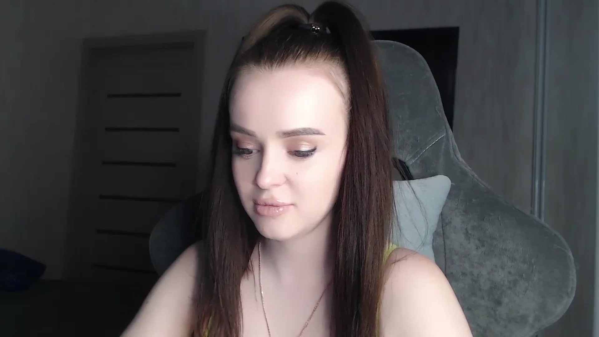 Gallery image thumbnail from BitsyMia's myfreecams stream on, 12/07/2023, 06:02 image 6 of 20