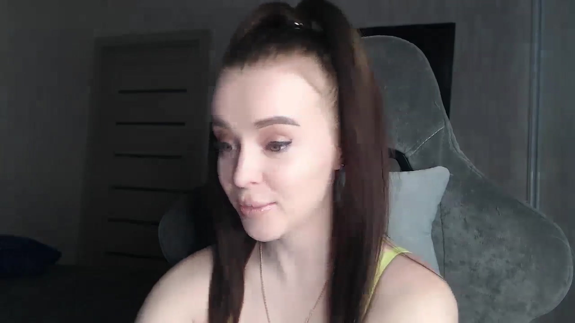 Gallery image thumbnail from BitsyMia's myfreecams stream on, 12/07/2023, 06:02 image 9 of 20