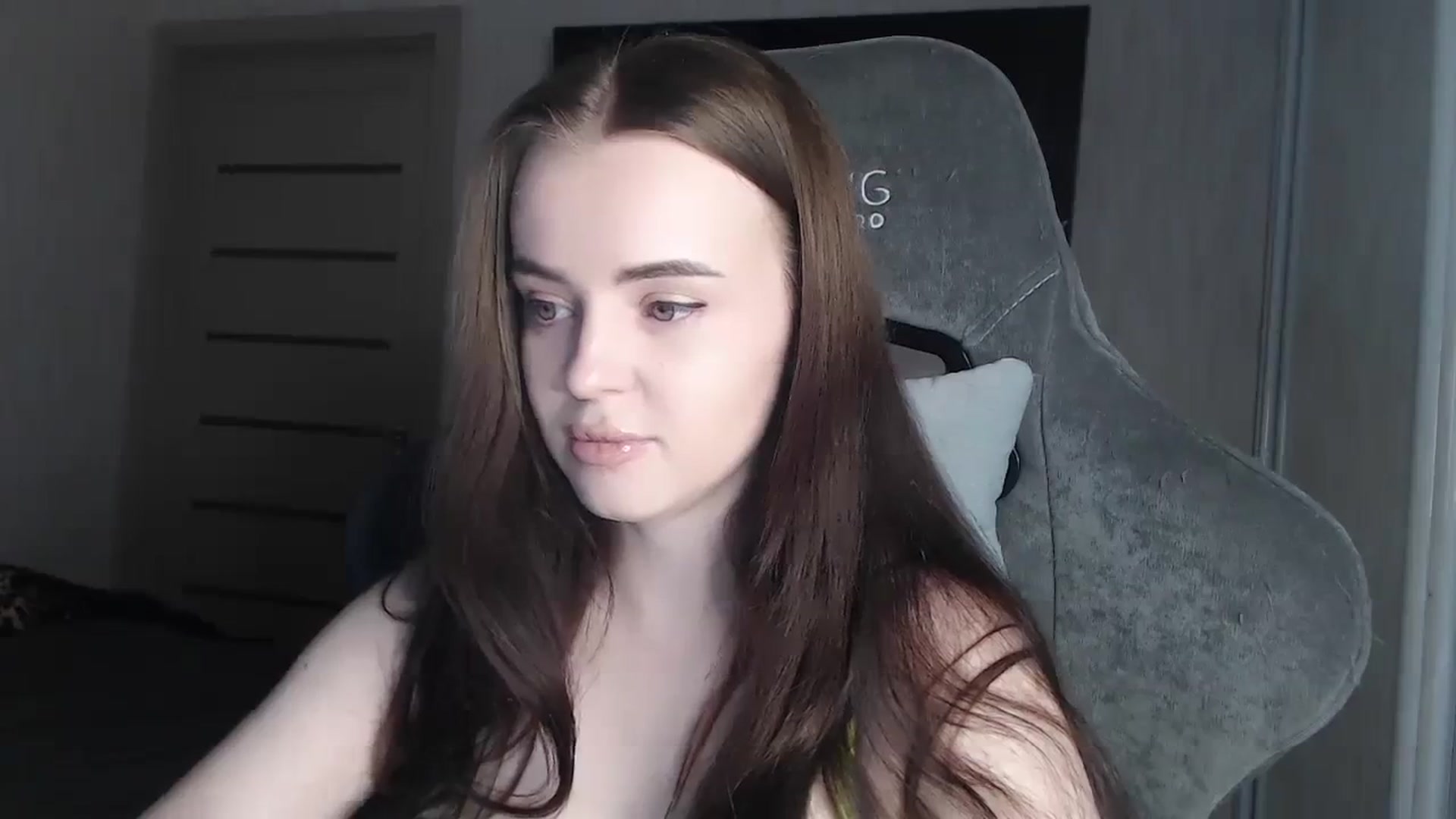 Gallery image thumbnail from BitsyMia's myfreecams stream on, 12/11/2023, 05:15 image 3 of 20