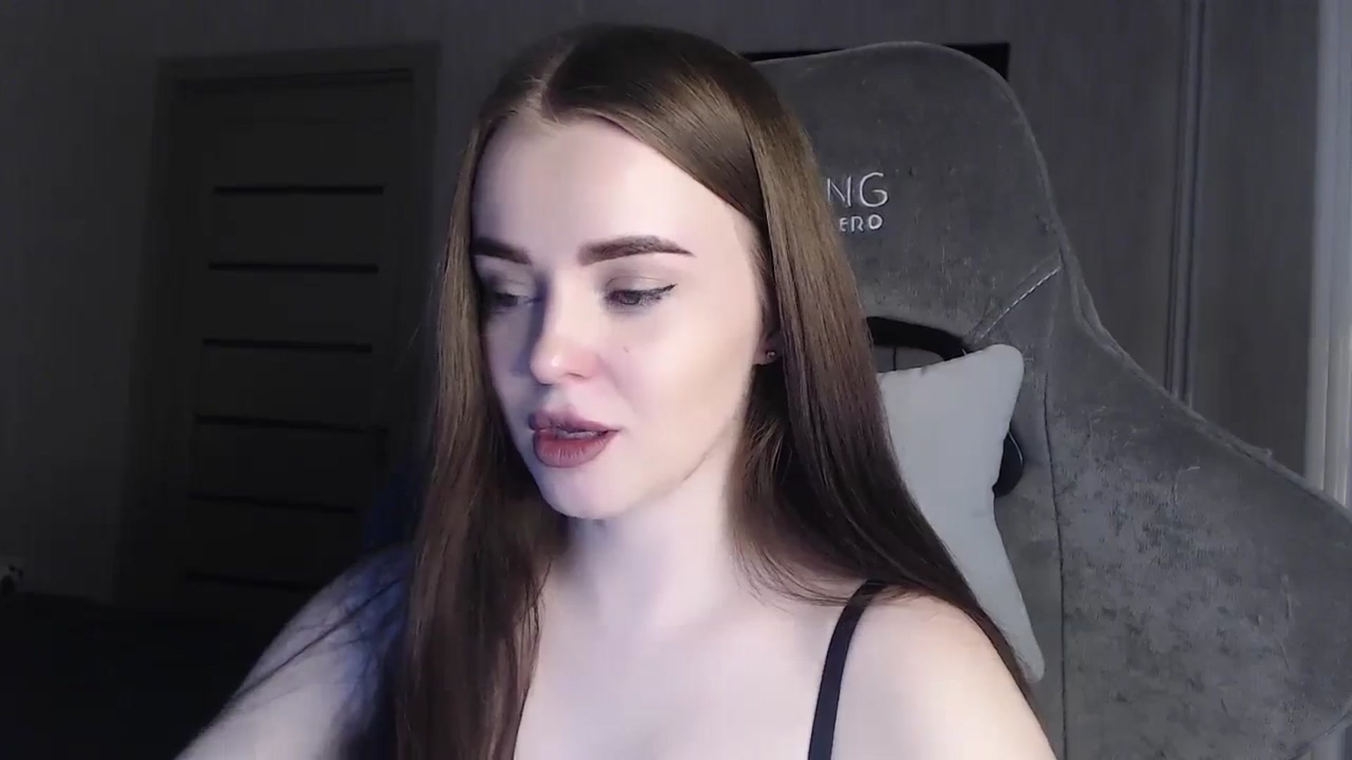 Gallery image thumbnail from BitsyMia's myfreecams stream on, 12/23/2023, 05:14 image 15 of 20