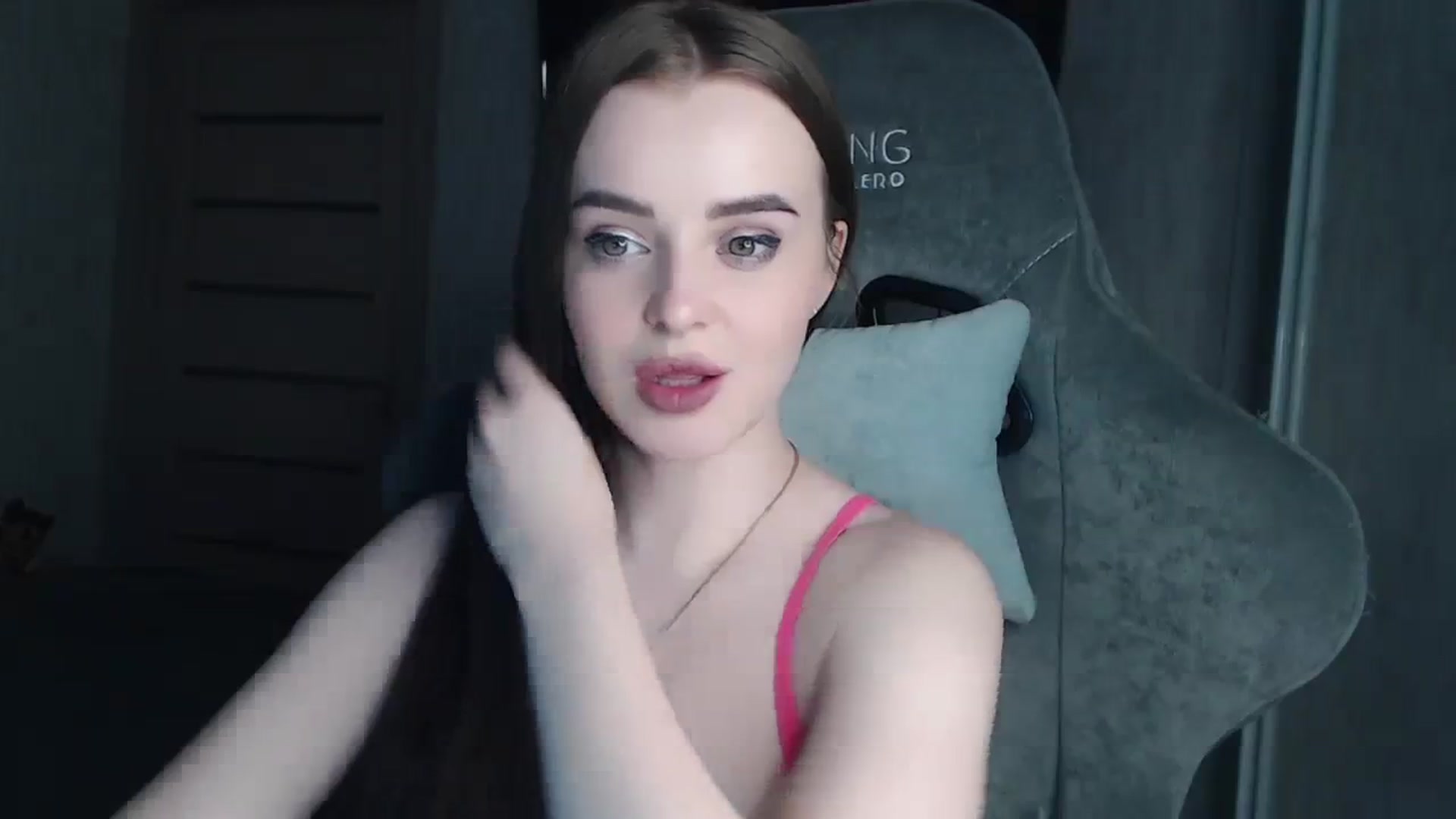 Gallery image thumbnail from BitsyMia's myfreecams stream on, 12/28/2023, 07:04 image 8 of 20