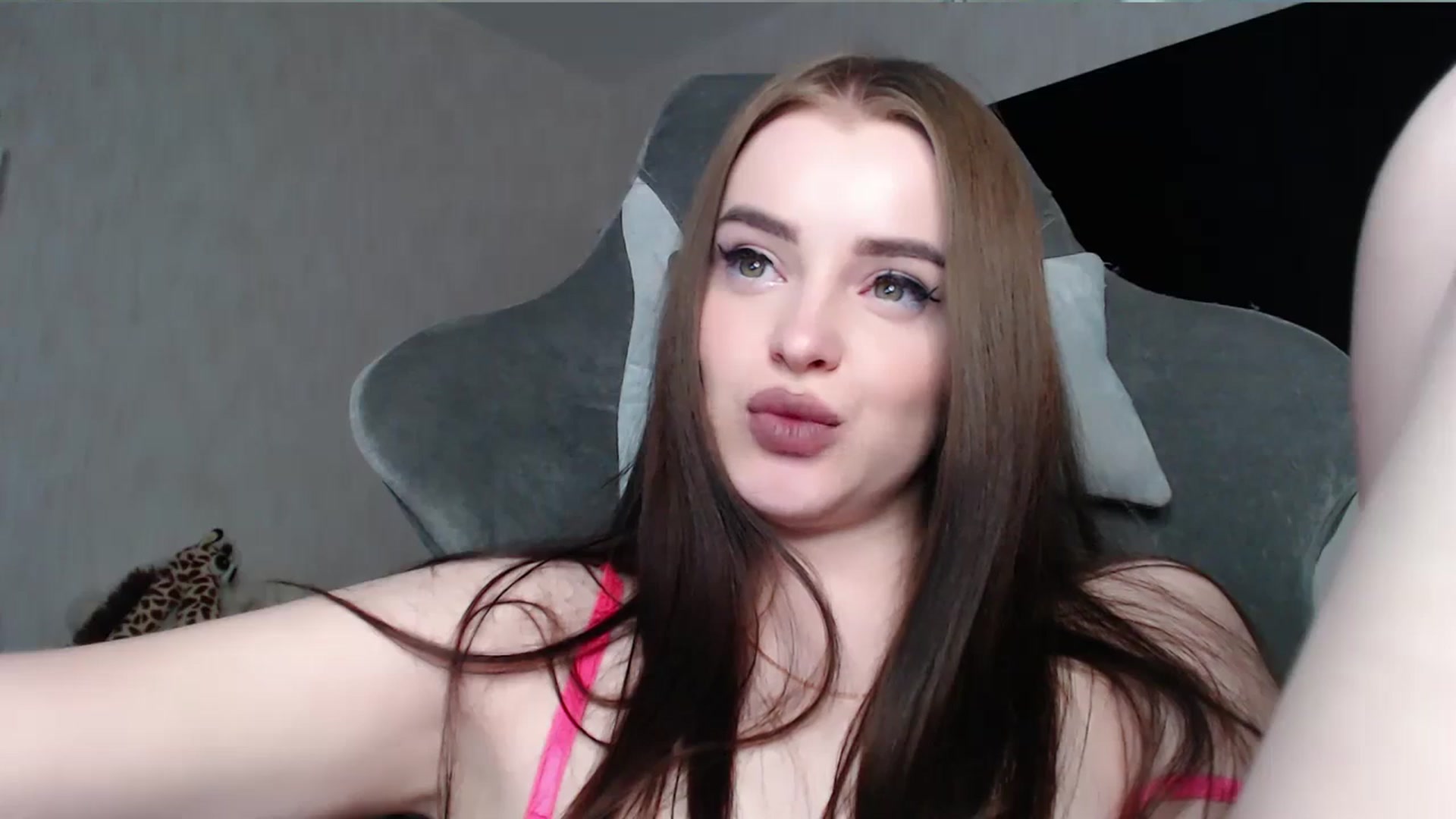 Gallery image thumbnail from BitsyMia's myfreecams stream on, 01/16/2024, 05:31 image 11 of 20