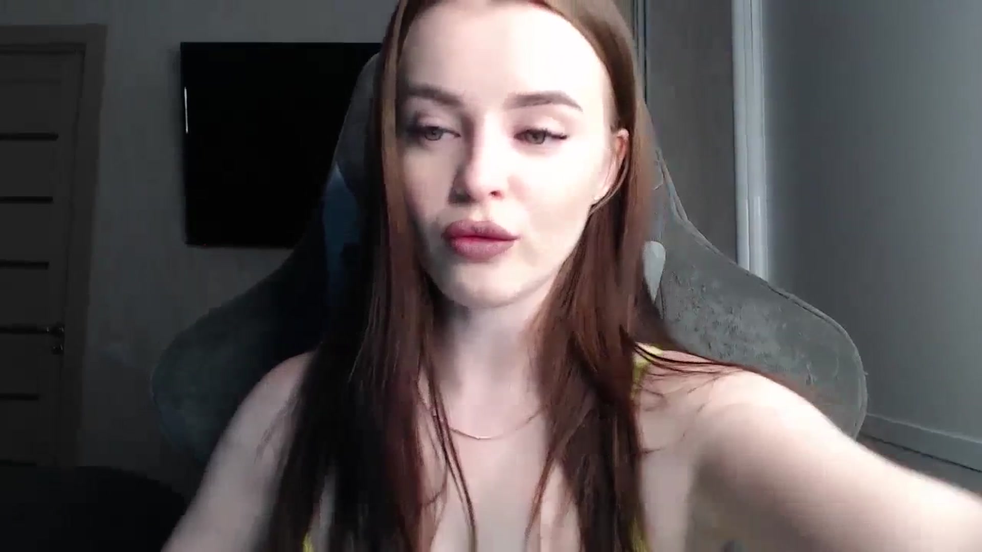 Gallery image thumbnail from BitsyMia's myfreecams stream on, 01/20/2024, 04:25 image 17 of 20
