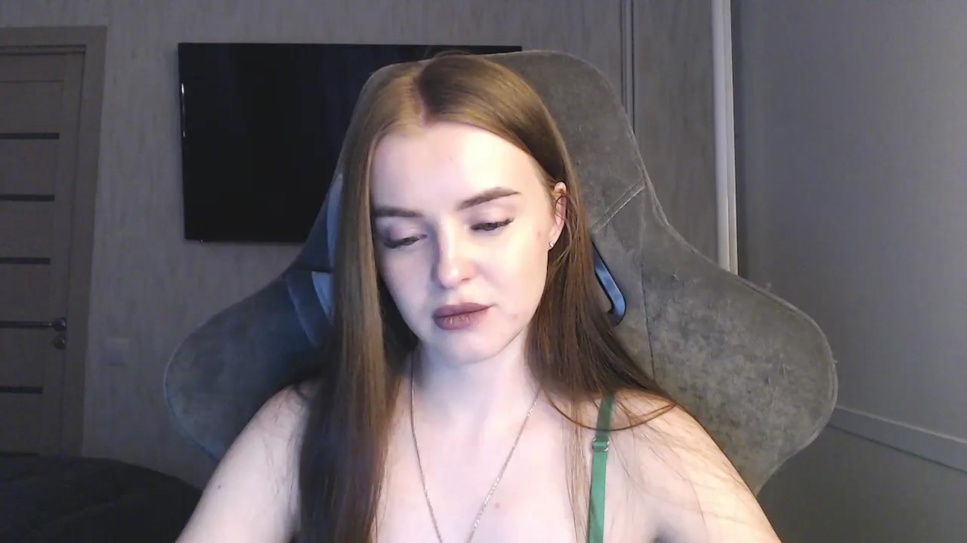 Gallery image thumbnail from BitsyMia's myfreecams stream on, 01/31/2024, 06:00 image 10 of 20