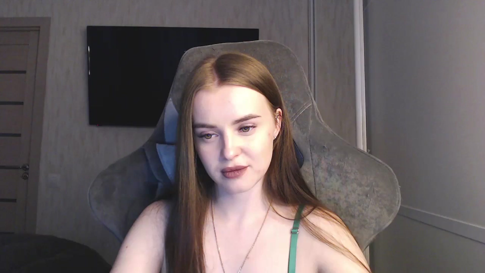 Gallery image thumbnail from BitsyMia's myfreecams stream on, 01/31/2024, 06:00 image 7 of 20