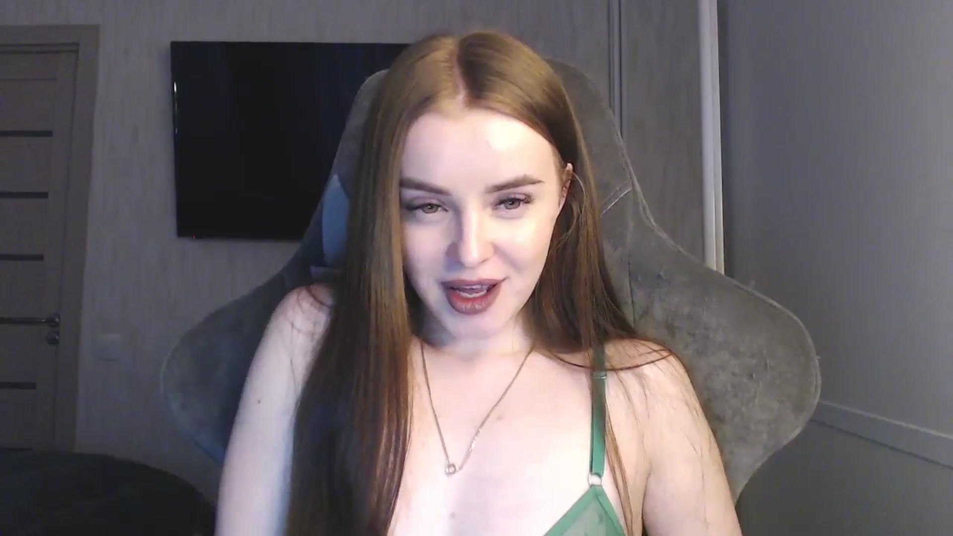 Gallery image thumbnail from BitsyMia's myfreecams stream on, 01/31/2024, 06:00 image 11 of 20