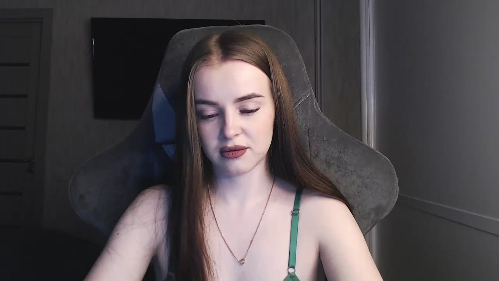 Gallery image thumbnail from BitsyMia's myfreecams stream on, 02/01/2024, 03:01 image 4 of 20