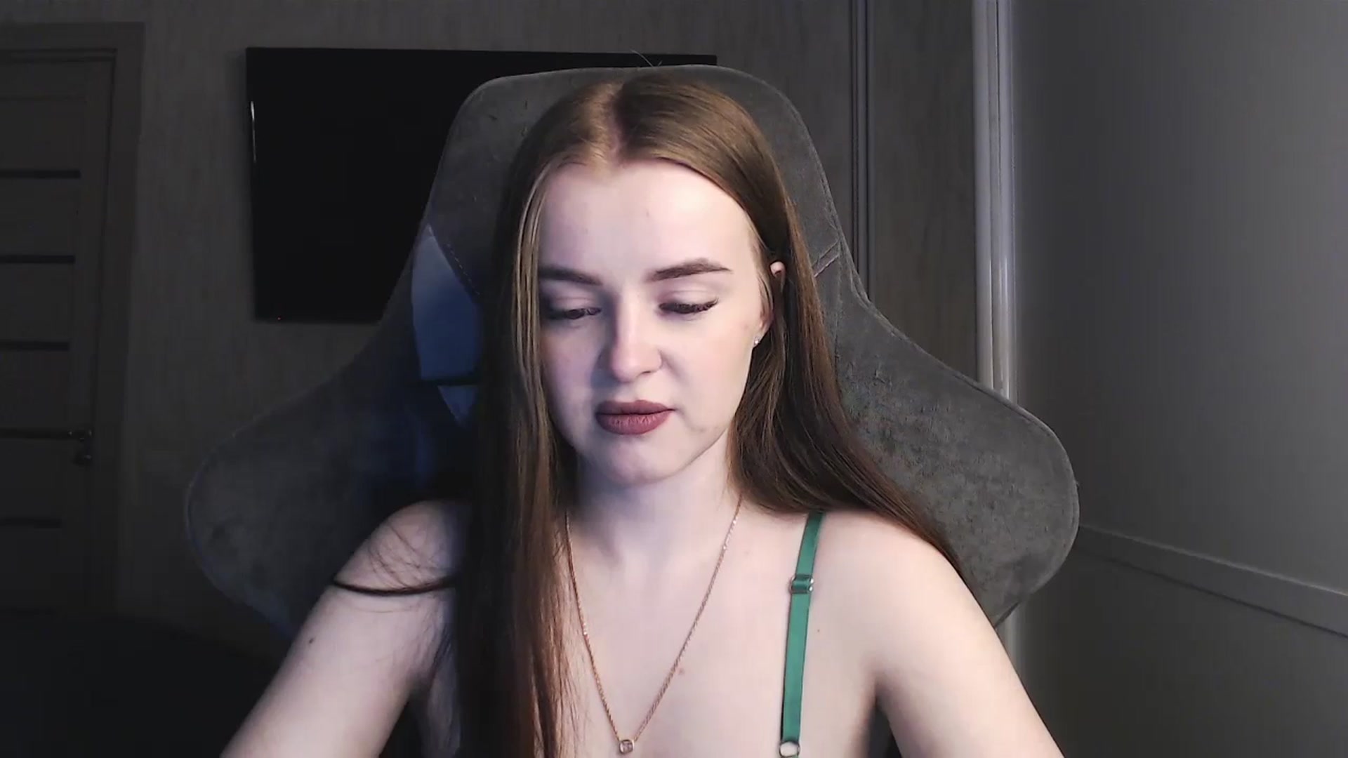 Gallery image thumbnail from BitsyMia's myfreecams stream on, 02/01/2024, 03:01 image 17 of 20