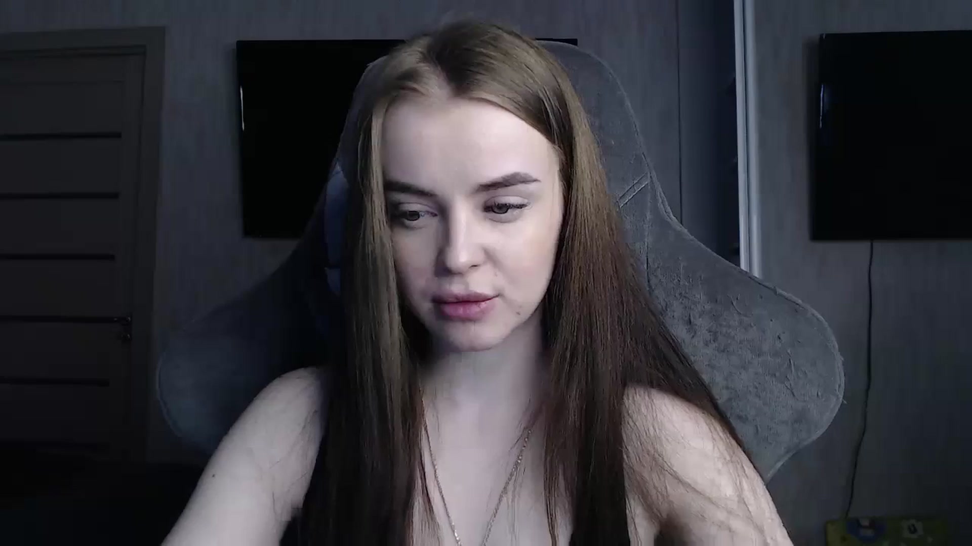 Gallery image thumbnail from BitsyMia's myfreecams stream on, 02/08/2024, 05:31 image 4 of 20