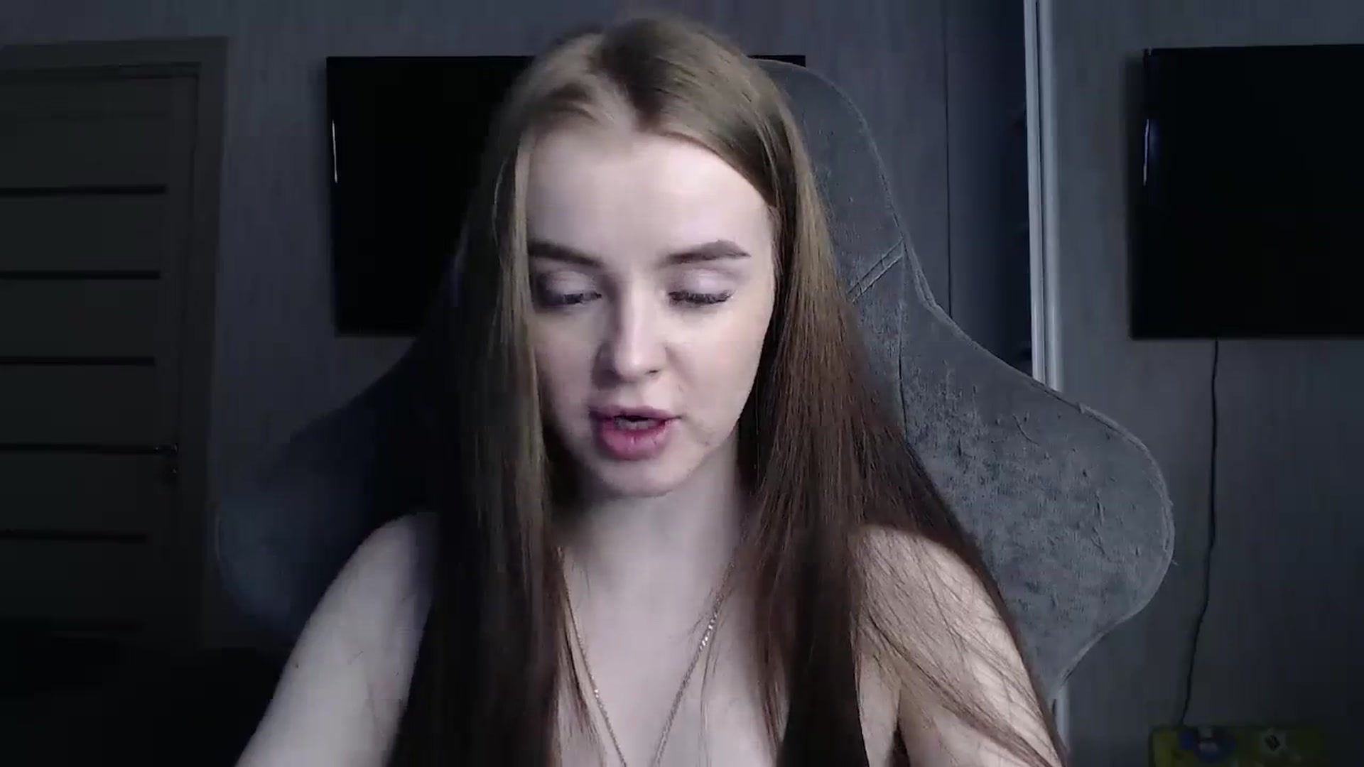 Gallery image thumbnail from BitsyMia's myfreecams stream on, 02/08/2024, 05:31 image 3 of 20