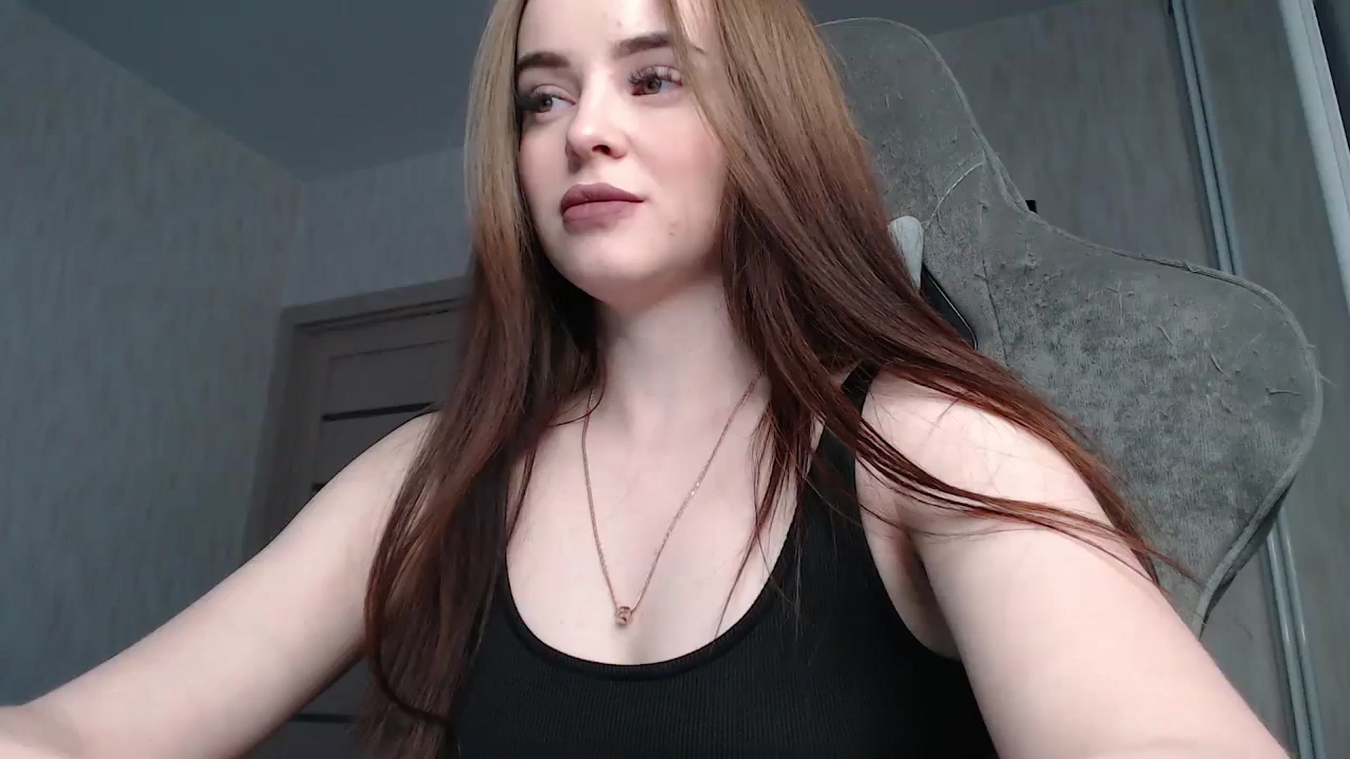 Gallery image thumbnail from BitsyMia's myfreecams stream on, 02/19/2024, 05:21 image 5 of 20