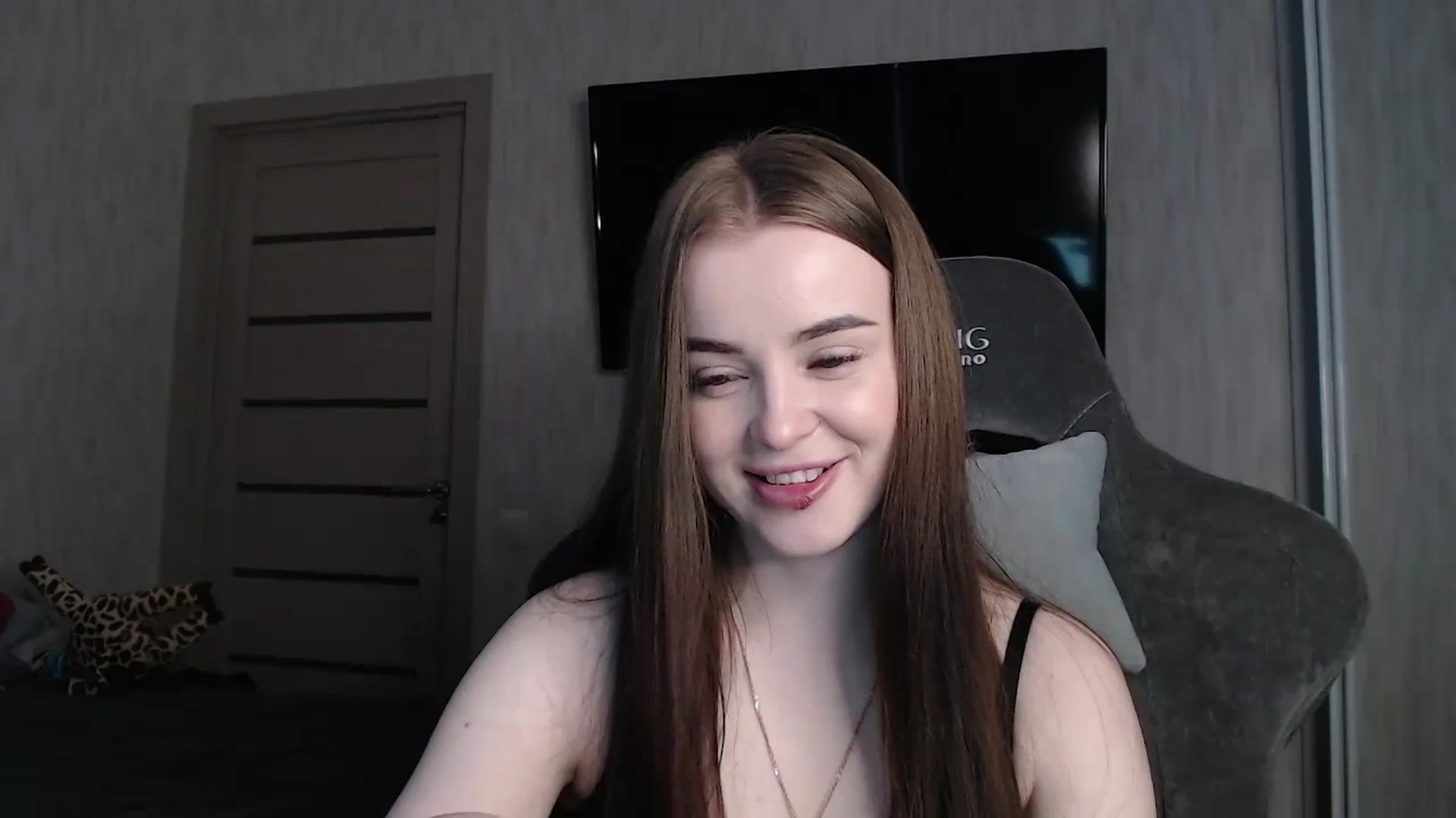 Gallery image thumbnail from BitsyMia's myfreecams stream on, 02/29/2024, 03:56 image 10 of 20