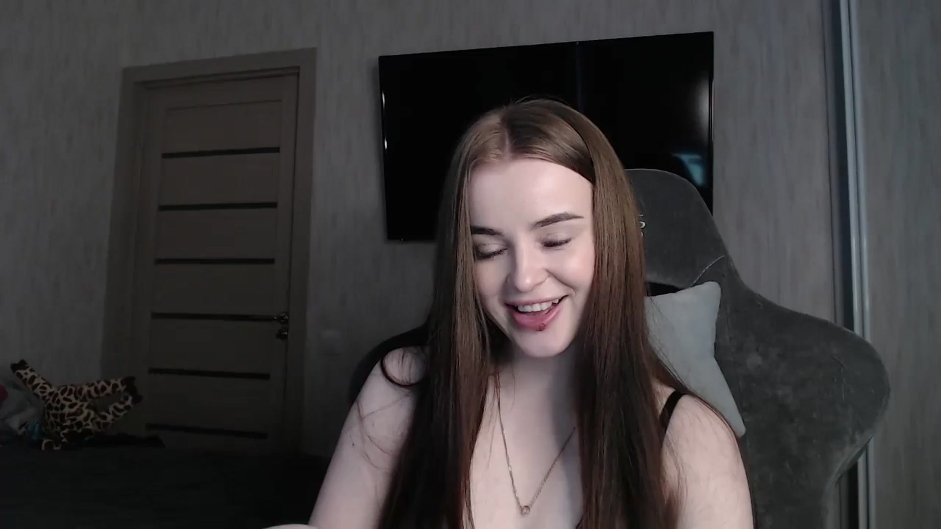 Gallery image thumbnail from BitsyMia's myfreecams stream on, 02/29/2024, 03:56 image 8 of 20