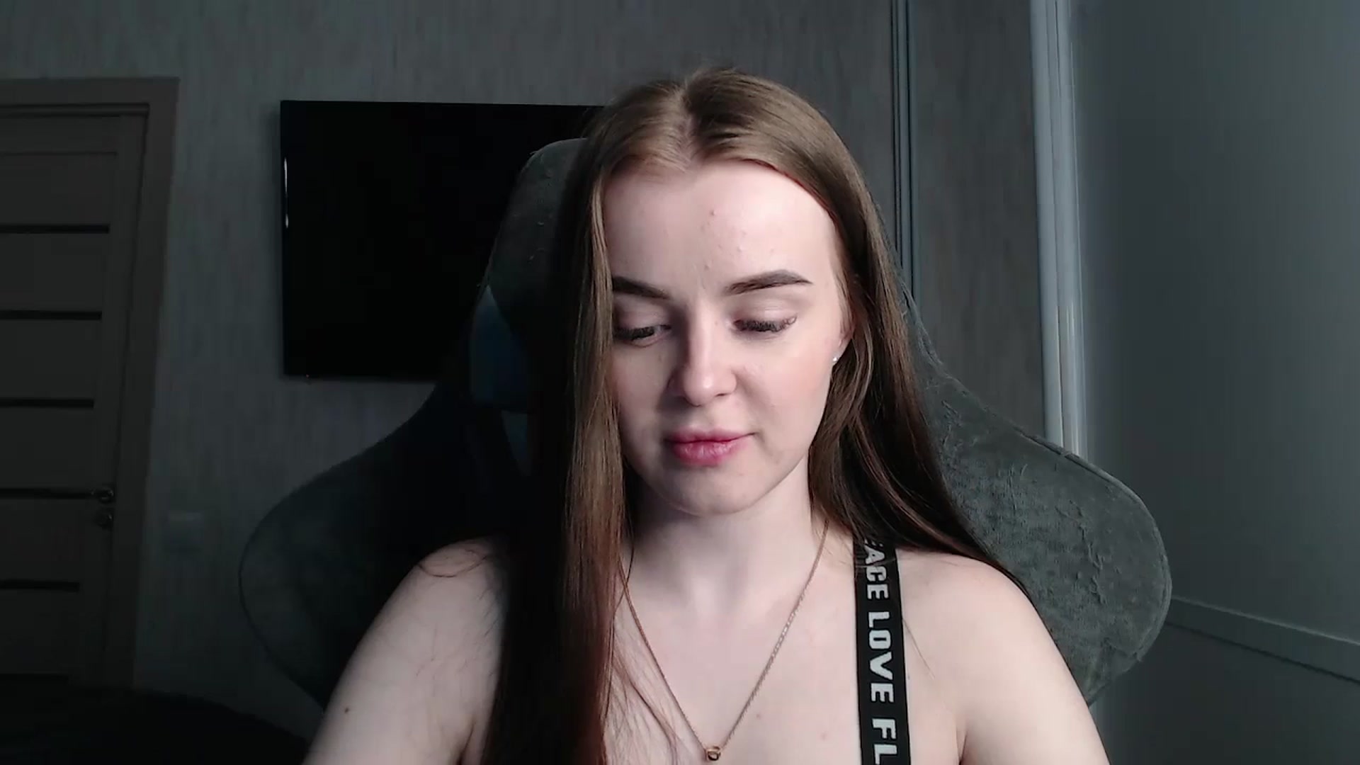 Gallery image thumbnail from BitsyMia's myfreecams stream on, 03/11/2024, 06:25 image 9 of 20