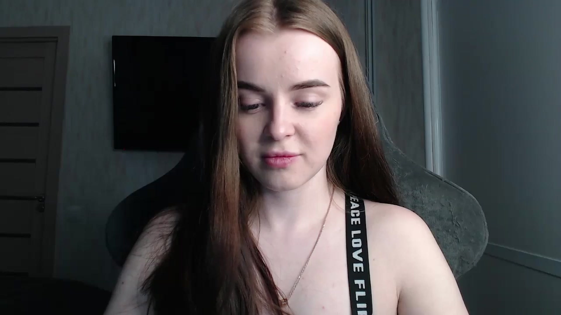 Gallery image thumbnail from BitsyMia's myfreecams stream on, 03/11/2024, 06:25 image 12 of 20