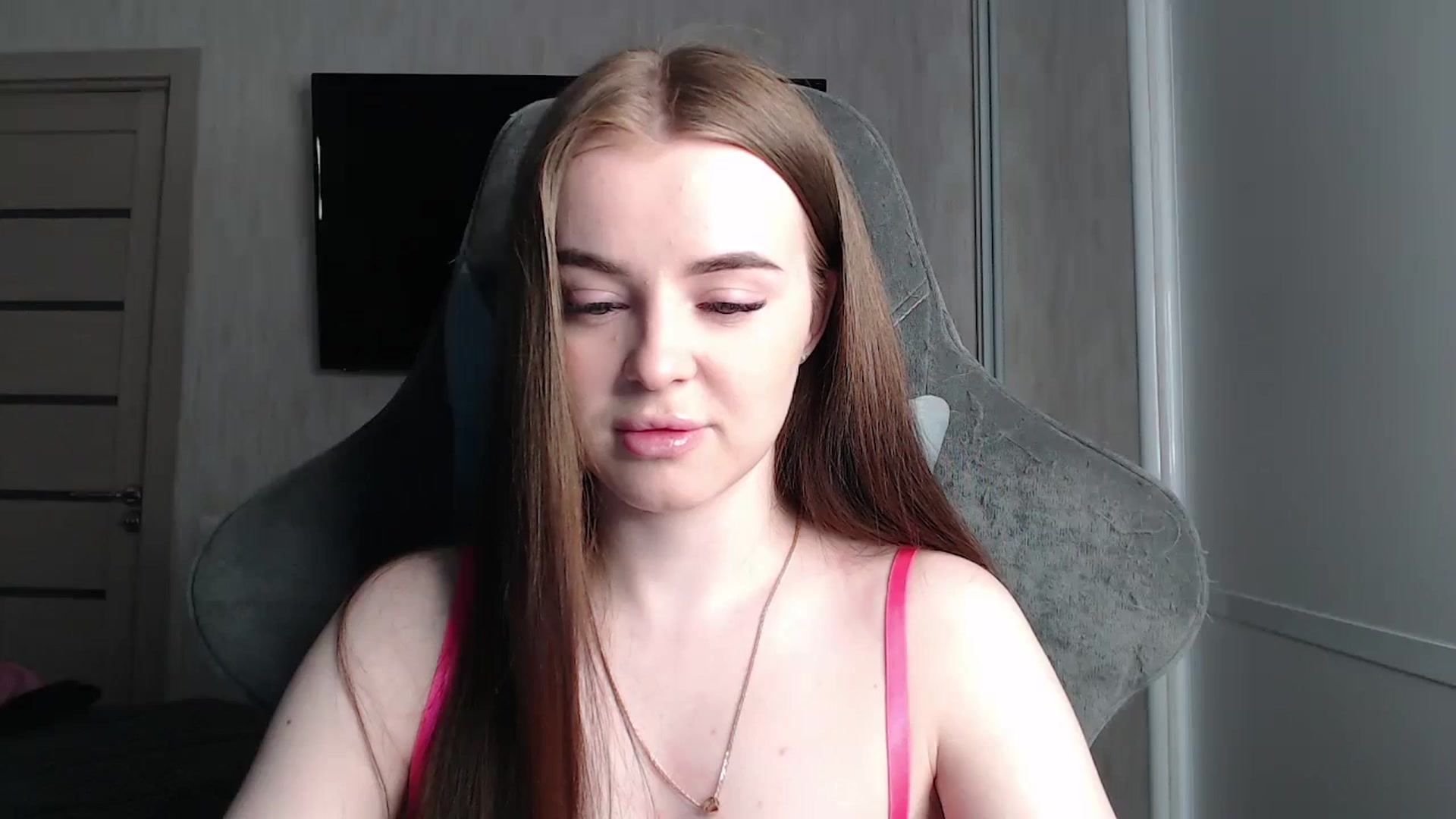 Gallery image thumbnail from BitsyMia's myfreecams stream on, 03/13/2024, 03:20 image 9 of 20