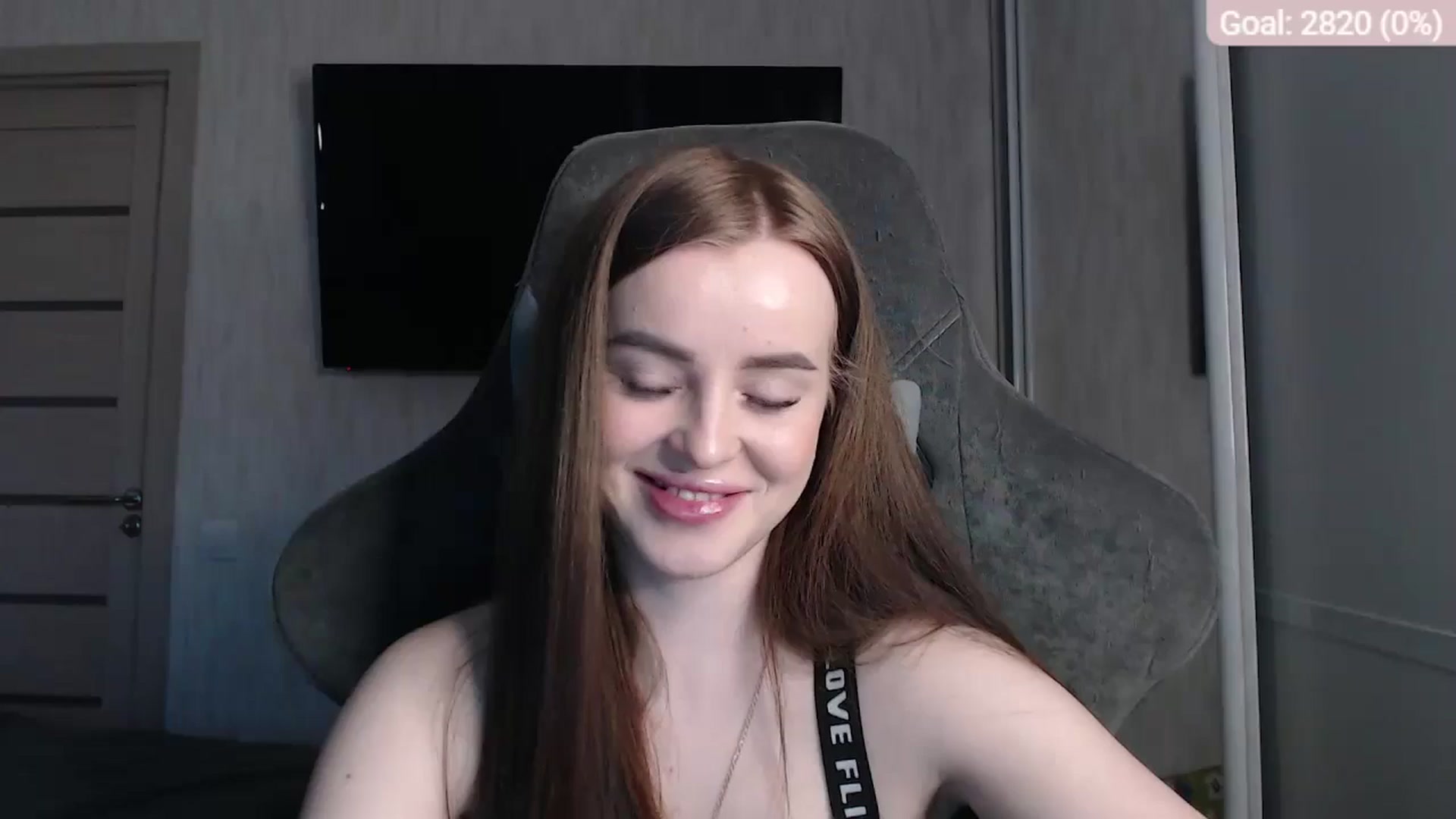 Gallery image thumbnail from BitsyMia's myfreecams stream on, 05/06/2024, 10:38 image 9 of 20