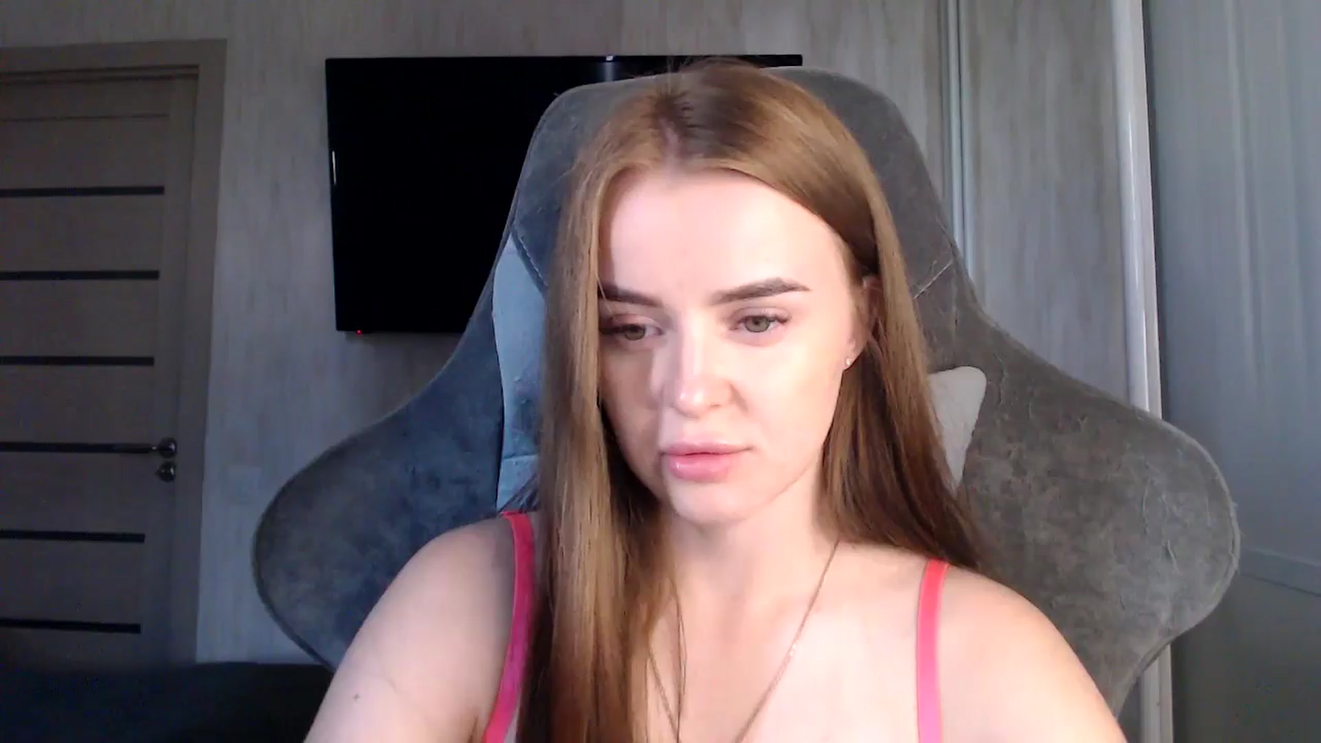 Gallery image thumbnail from BitsyMia's myfreecams stream on, 08/06/2024, 05:22 image 17 of 20