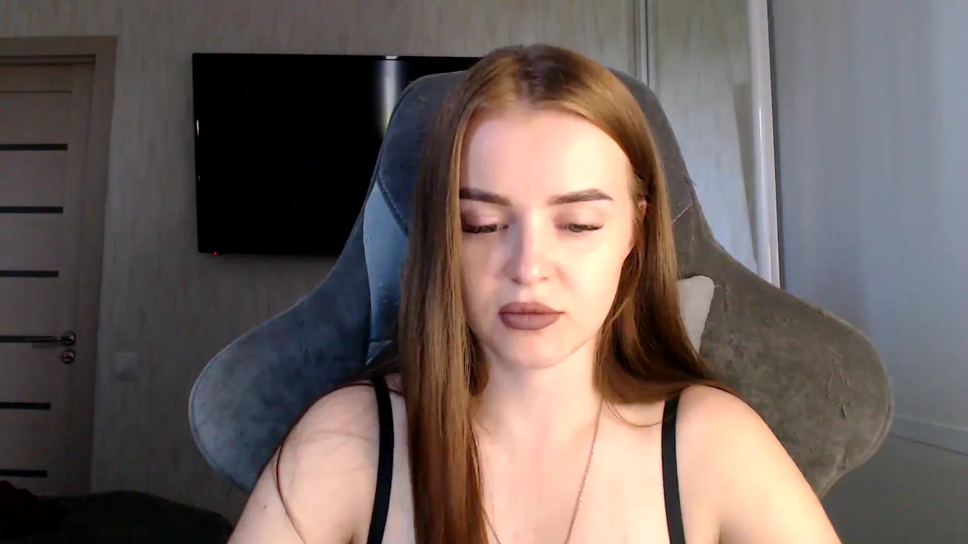 Gallery image thumbnail from BitsyMia's myfreecams stream on, 08/07/2024, 05:00 image 16 of 20