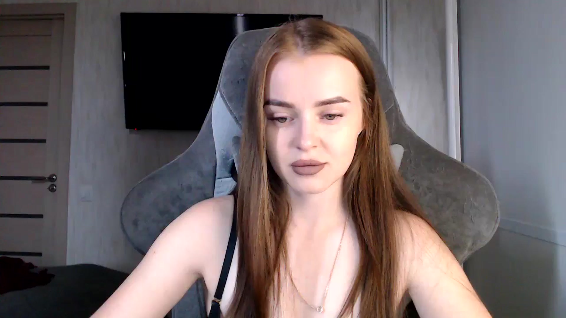 Gallery image thumbnail from BitsyMia's myfreecams stream on, 08/07/2024, 05:00 image 1 of 20