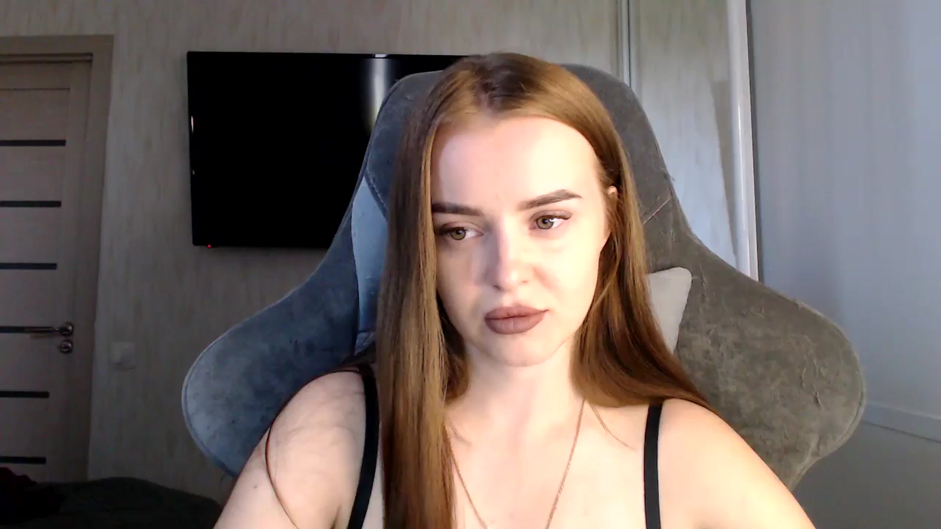Gallery image thumbnail from BitsyMia's myfreecams stream on, 08/07/2024, 05:00 image 17 of 20