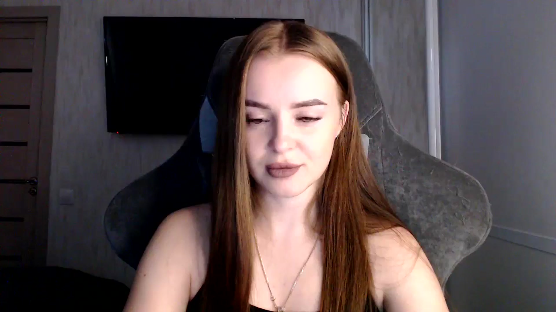 Gallery image thumbnail from BitsyMia's myfreecams stream on, 08/09/2024, 04:41 image 15 of 20