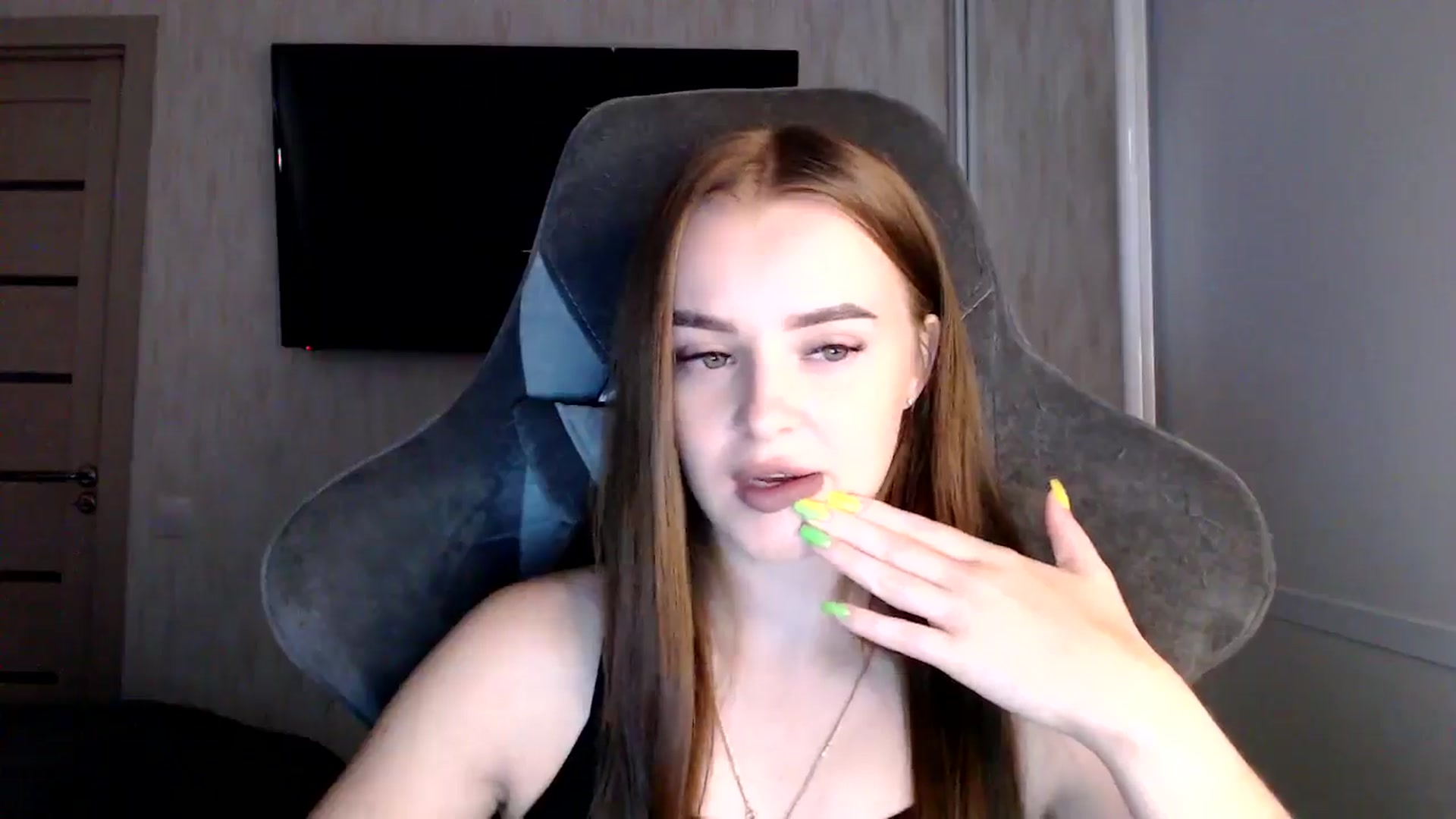 Gallery image thumbnail from BitsyMia's myfreecams stream on, 08/09/2024, 04:41 image 5 of 20