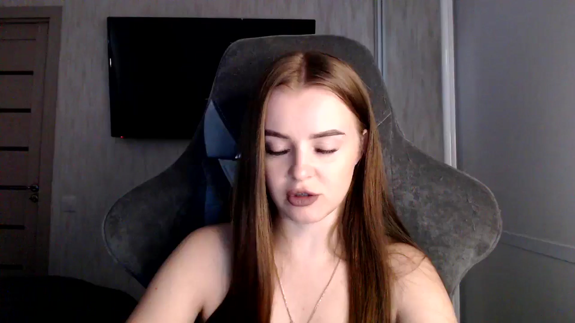Gallery image thumbnail from BitsyMia's myfreecams stream on, 08/09/2024, 04:41 image 9 of 20