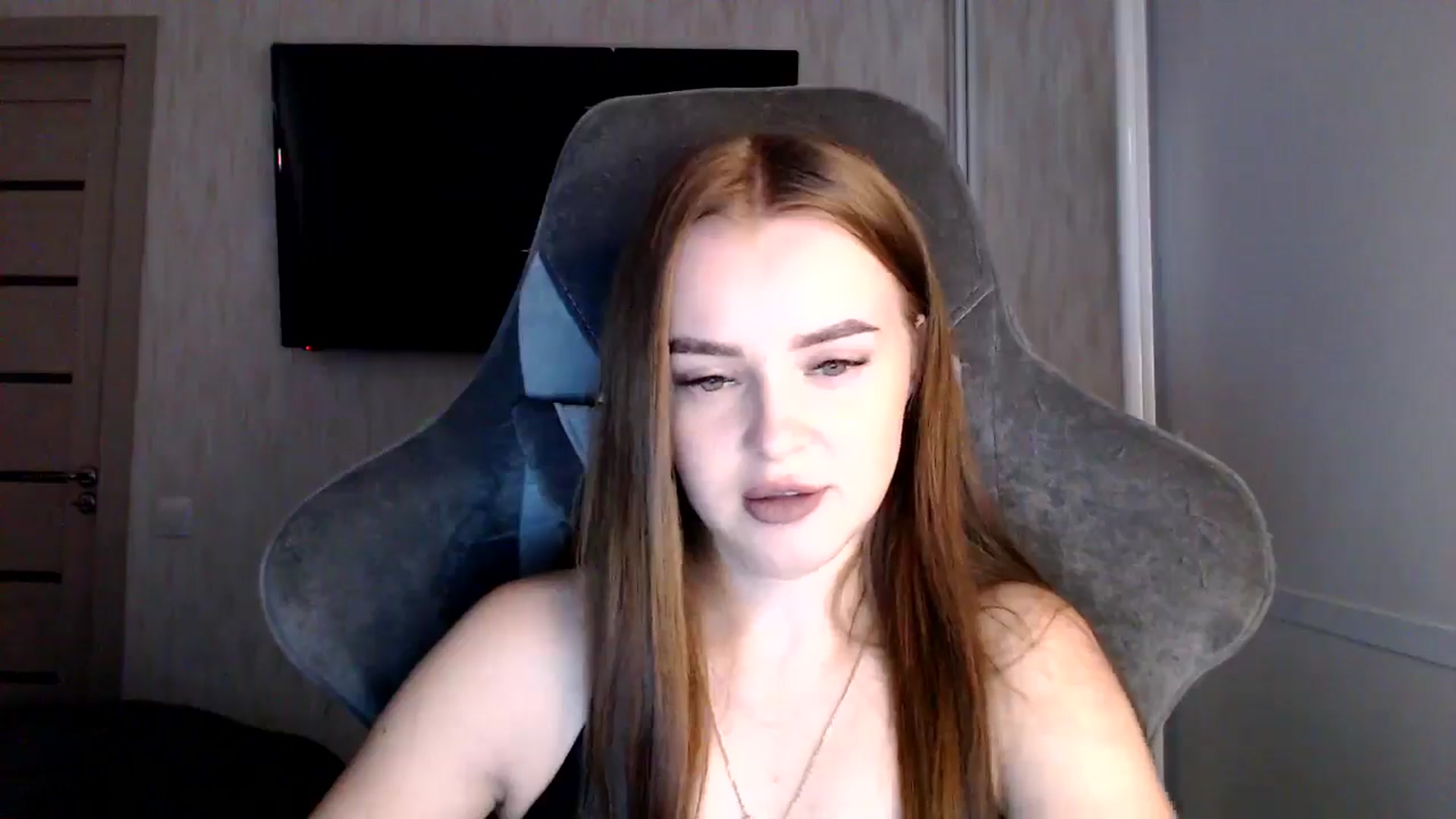 Gallery image thumbnail from BitsyMia's myfreecams stream on, 08/09/2024, 04:41 image 6 of 20