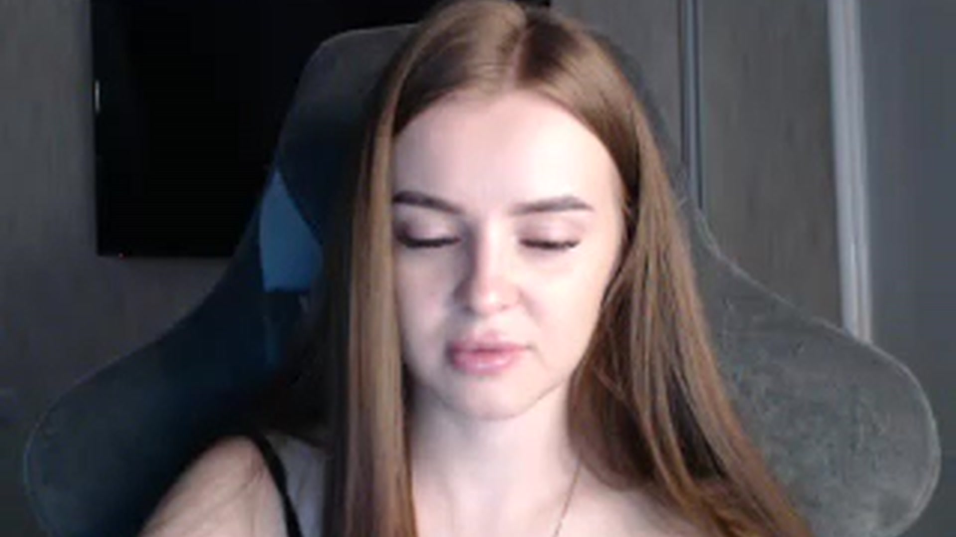 Gallery image thumbnail from BitsyMia's myfreecams stream on, 08/10/2024, 04:54 image 13 of 20