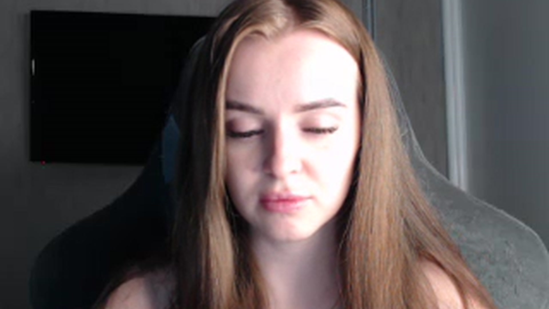 Gallery image thumbnail from BitsyMia's myfreecams stream on, 08/11/2024, 05:46 image 18 of 20